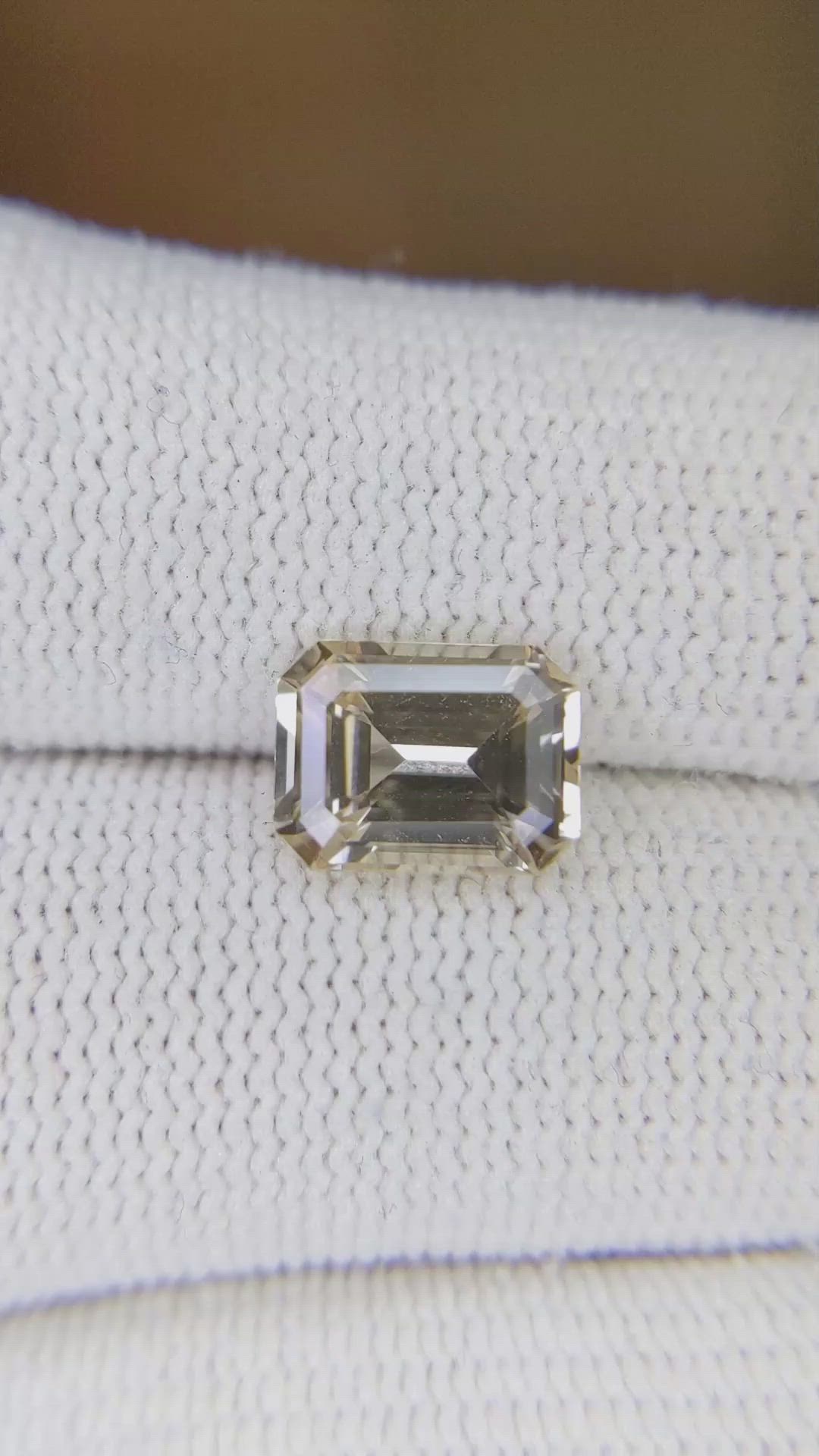 2.76 Ct. Peach Sapphire from Ceylon (Sri Lanka) Size Video