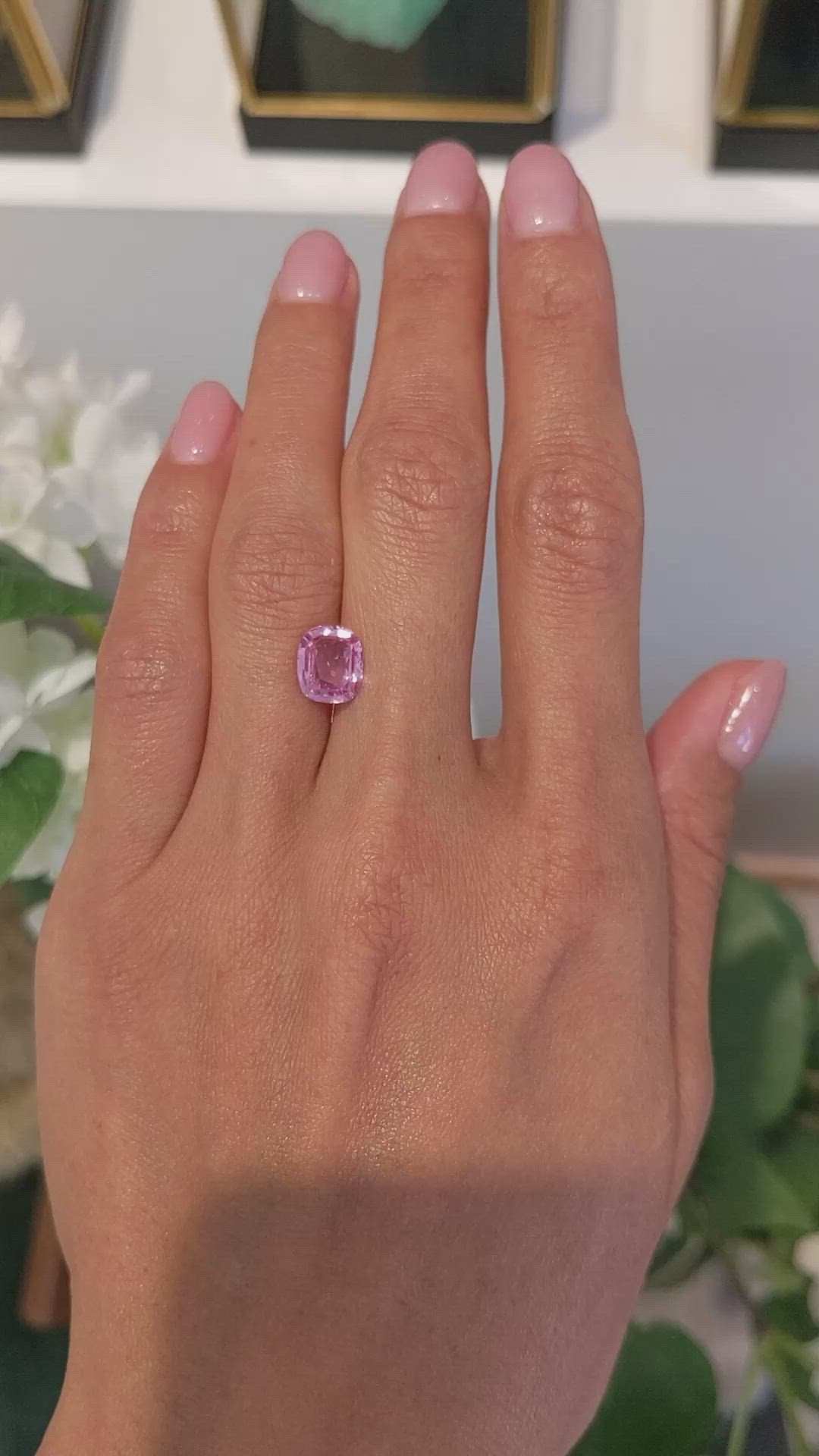 2.80 Ct. Padparadscha Sapphire from Ceylon (Sri Lanka) Size Video