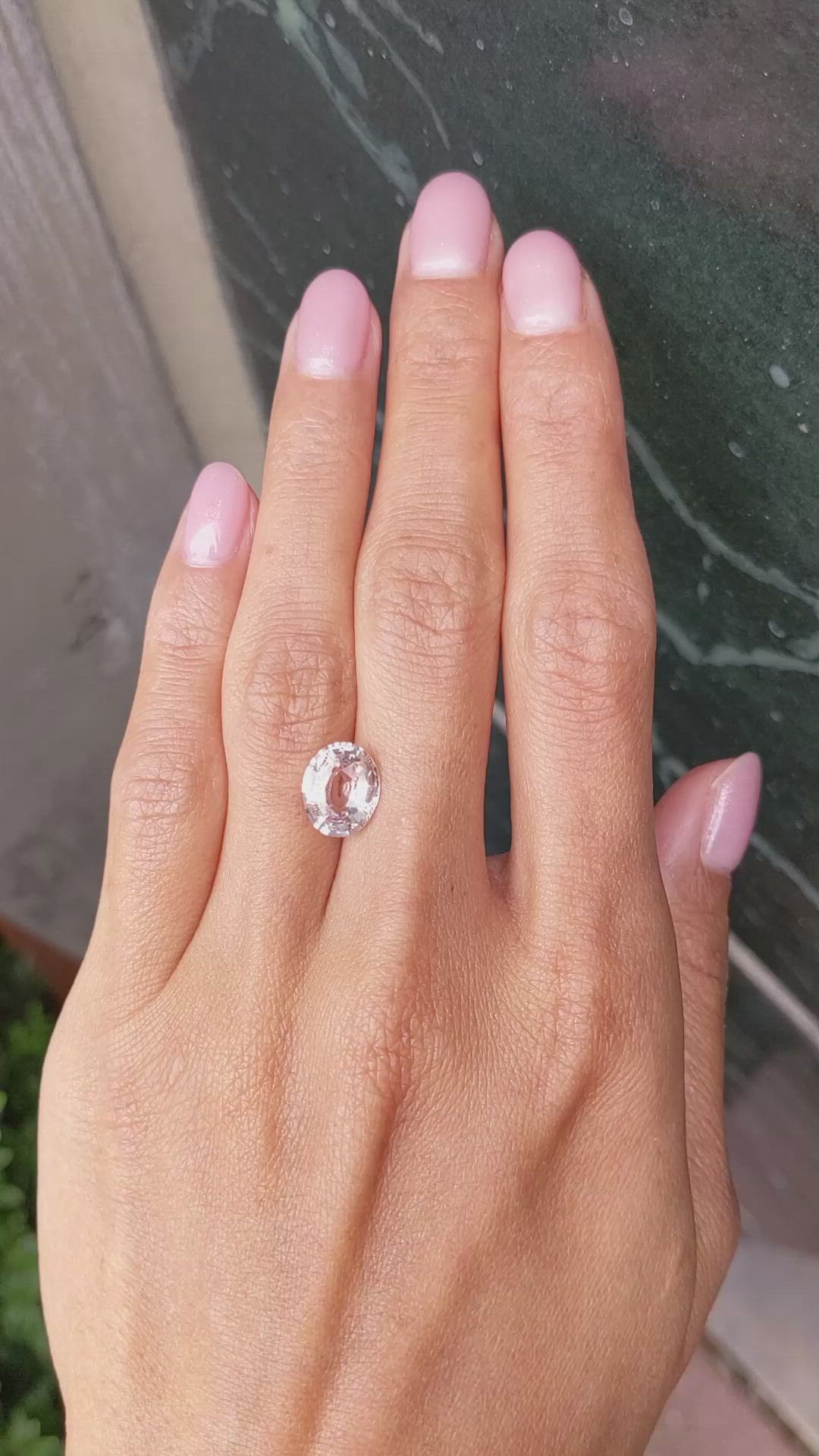 3.55 Ct. Padparadscha Sapphire from Ceylon (Sri Lanka) Size Video