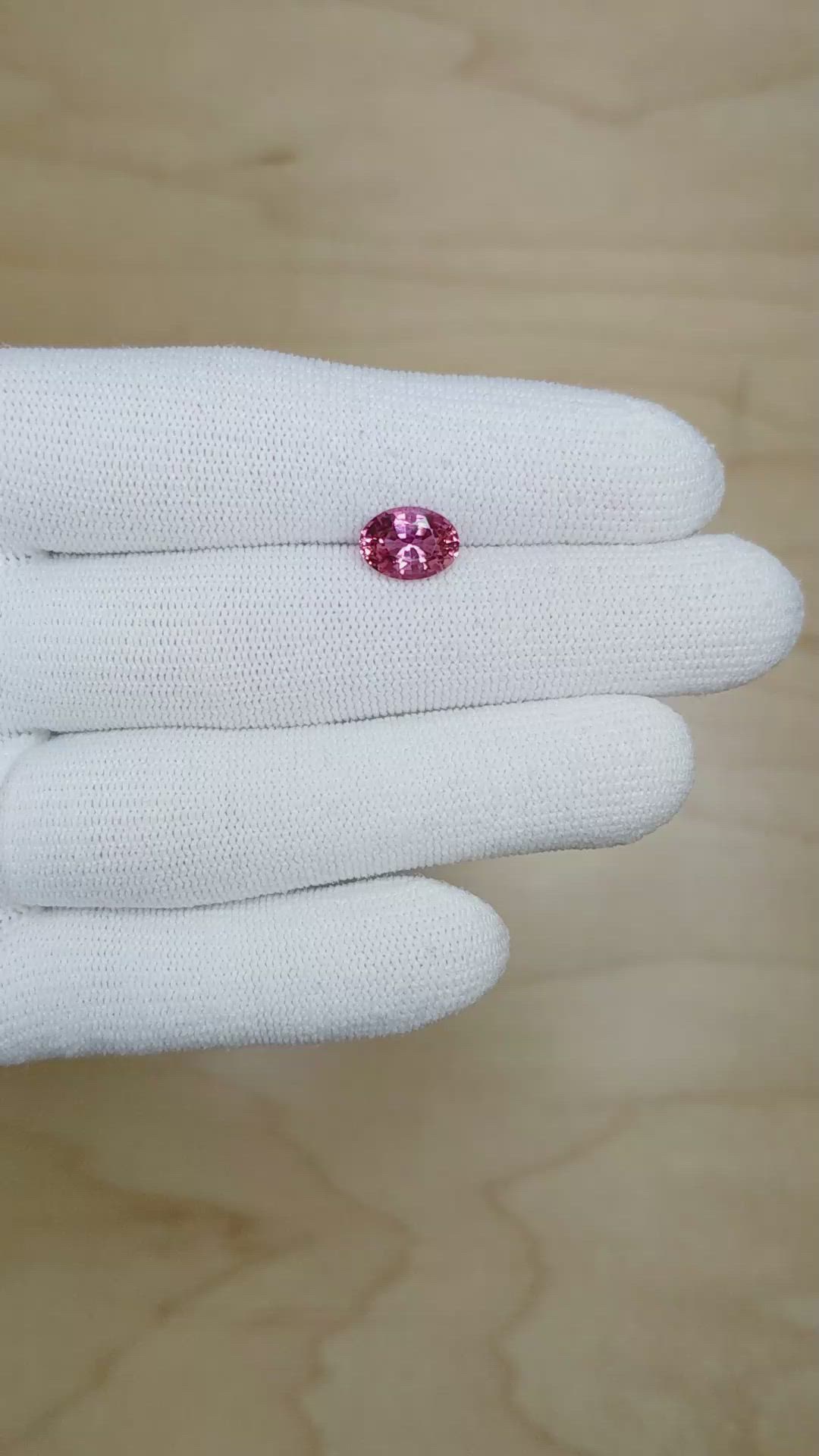 2.20 Ct. Pink Sapphire from Ceylon (Sri Lanka) Size Video