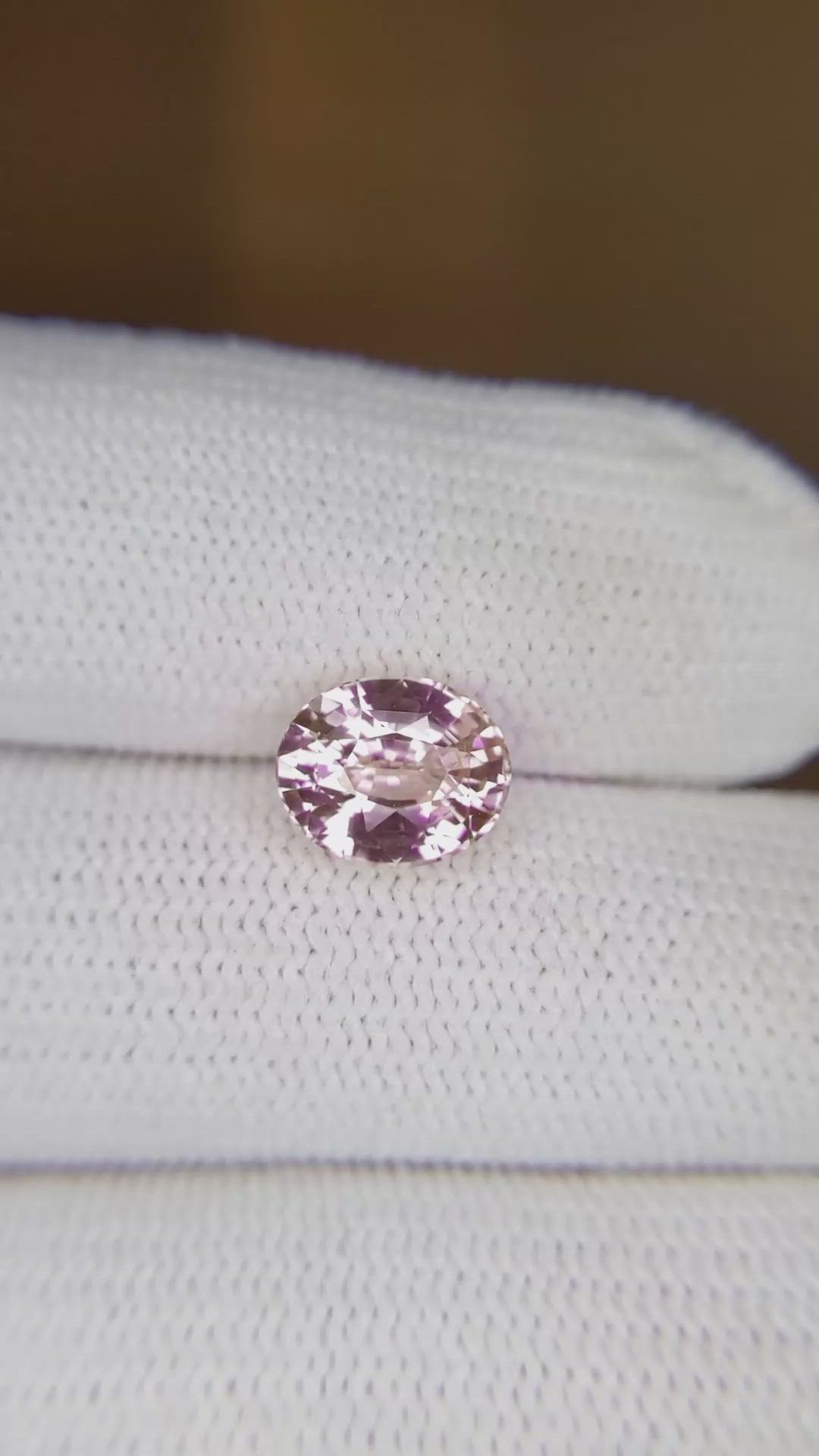 2.23 Ct. Pink Sapphire from Ceylon (Sri Lanka) Size Video