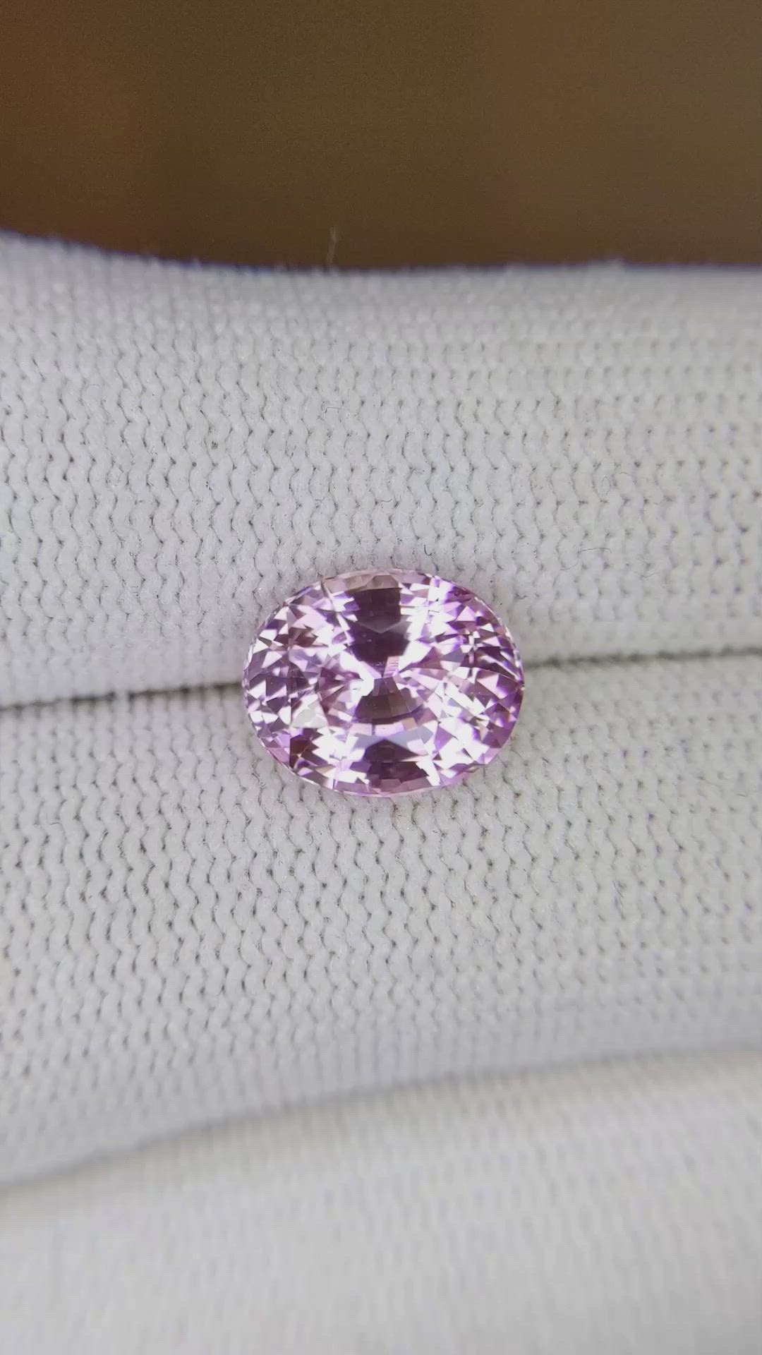4.04 Ct. Pink Sapphire from Ceylon (Sri Lanka) Size Video