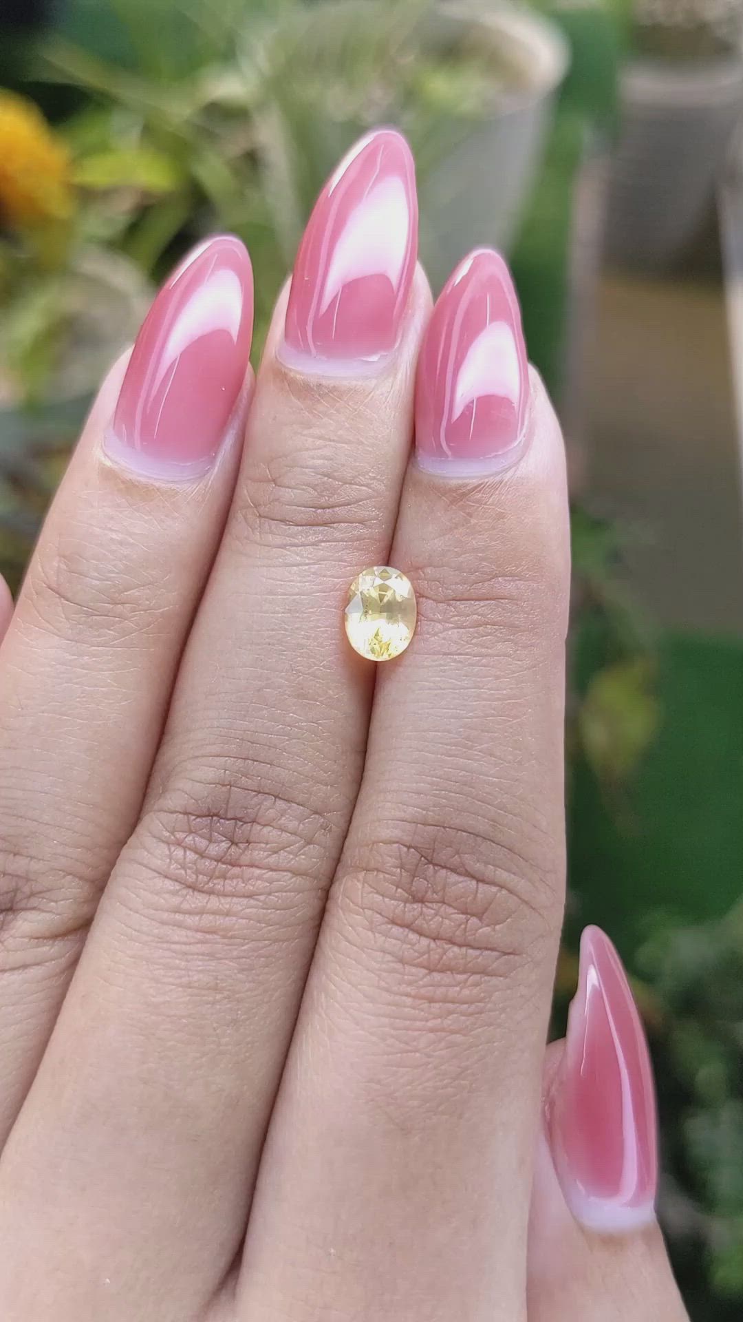1.15 Ct. Yellow Sapphire from Ceylon (Sri Lanka) Size Video