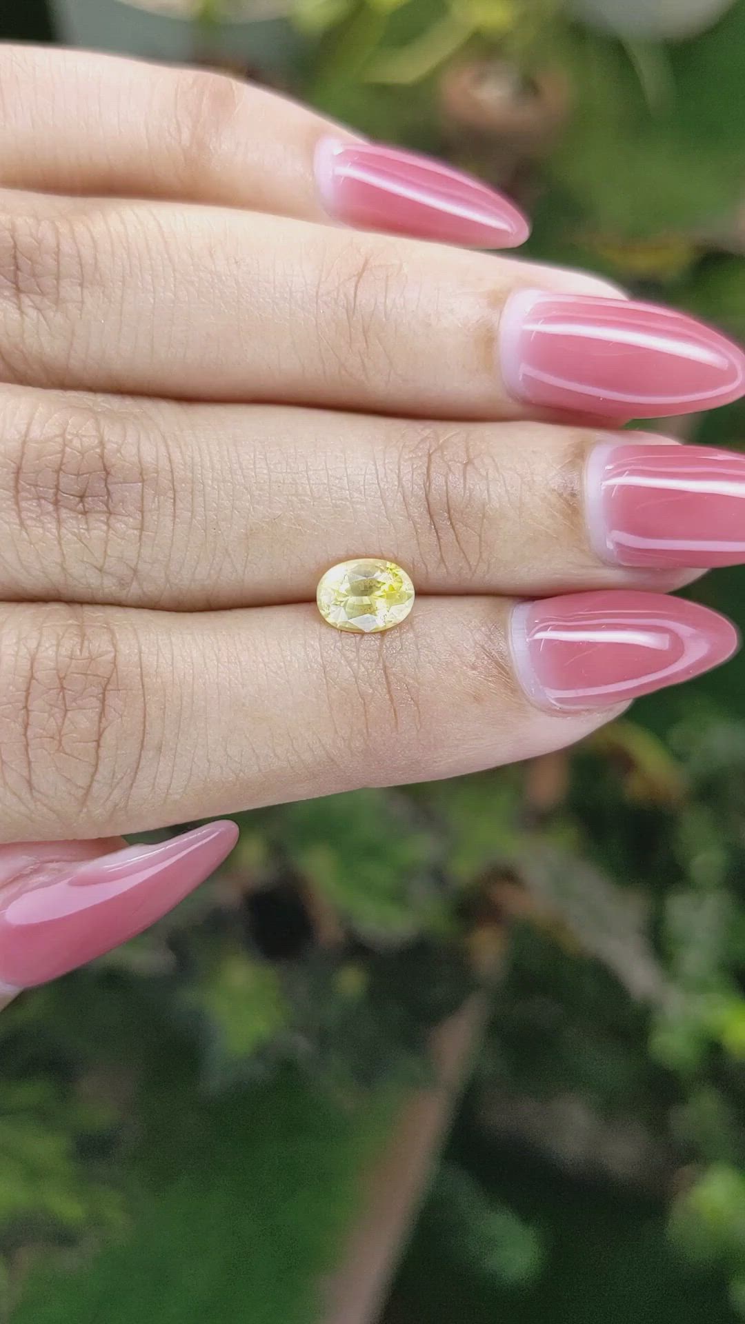 1.15 Ct. Yellow Sapphire from Ceylon (Sri Lanka) Size Video