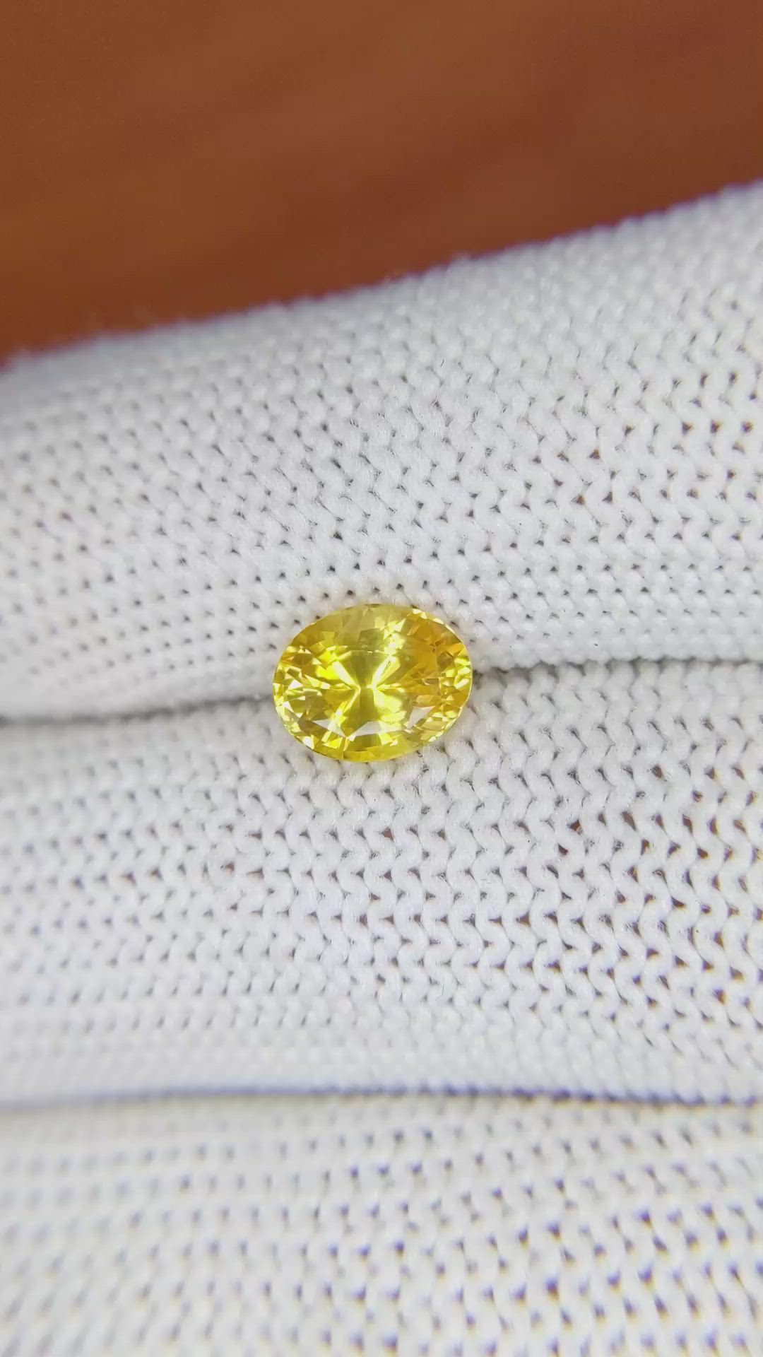1.59 Ct. Yellow Sapphire from Ceylon (Sri Lanka) Size Video