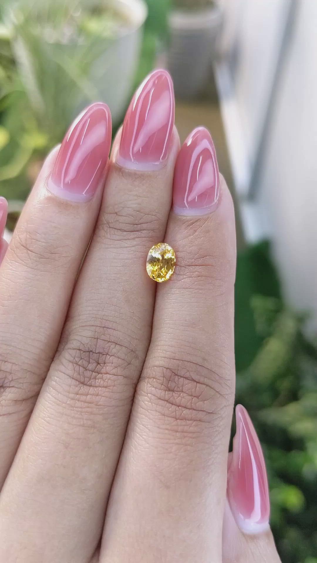 1.12 Ct. Orangish Yellow Sapphire from Ceylon (Sri Lanka) Size Video