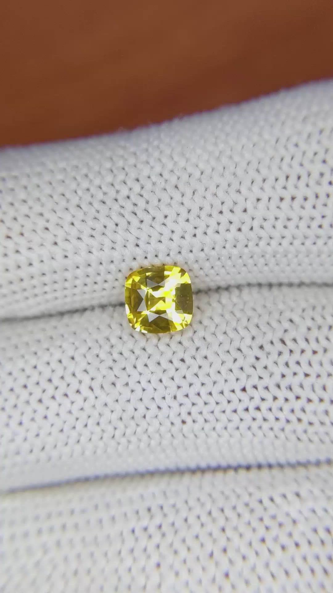 1.12 Ct. Yellow Sapphire from Ceylon (Sri Lanka) Size Video
