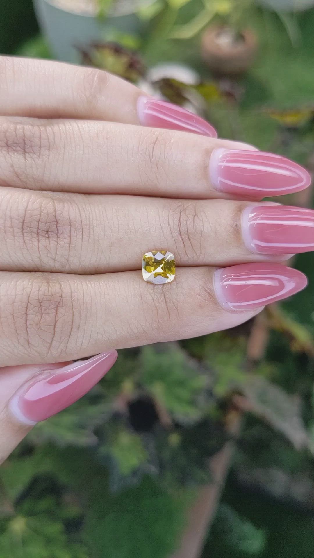 1.12 Ct. Yellow Sapphire from Ceylon (Sri Lanka) Size Video