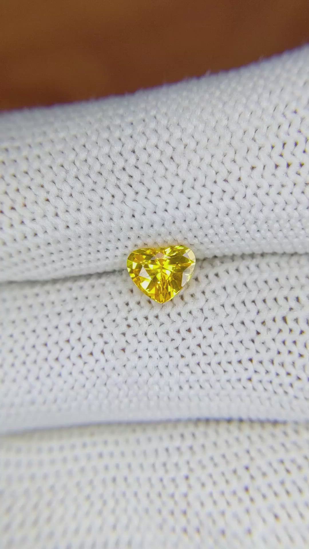0.97 Ct. Orangish Yellow Sapphire from Ceylon (Sri Lanka) Size Video