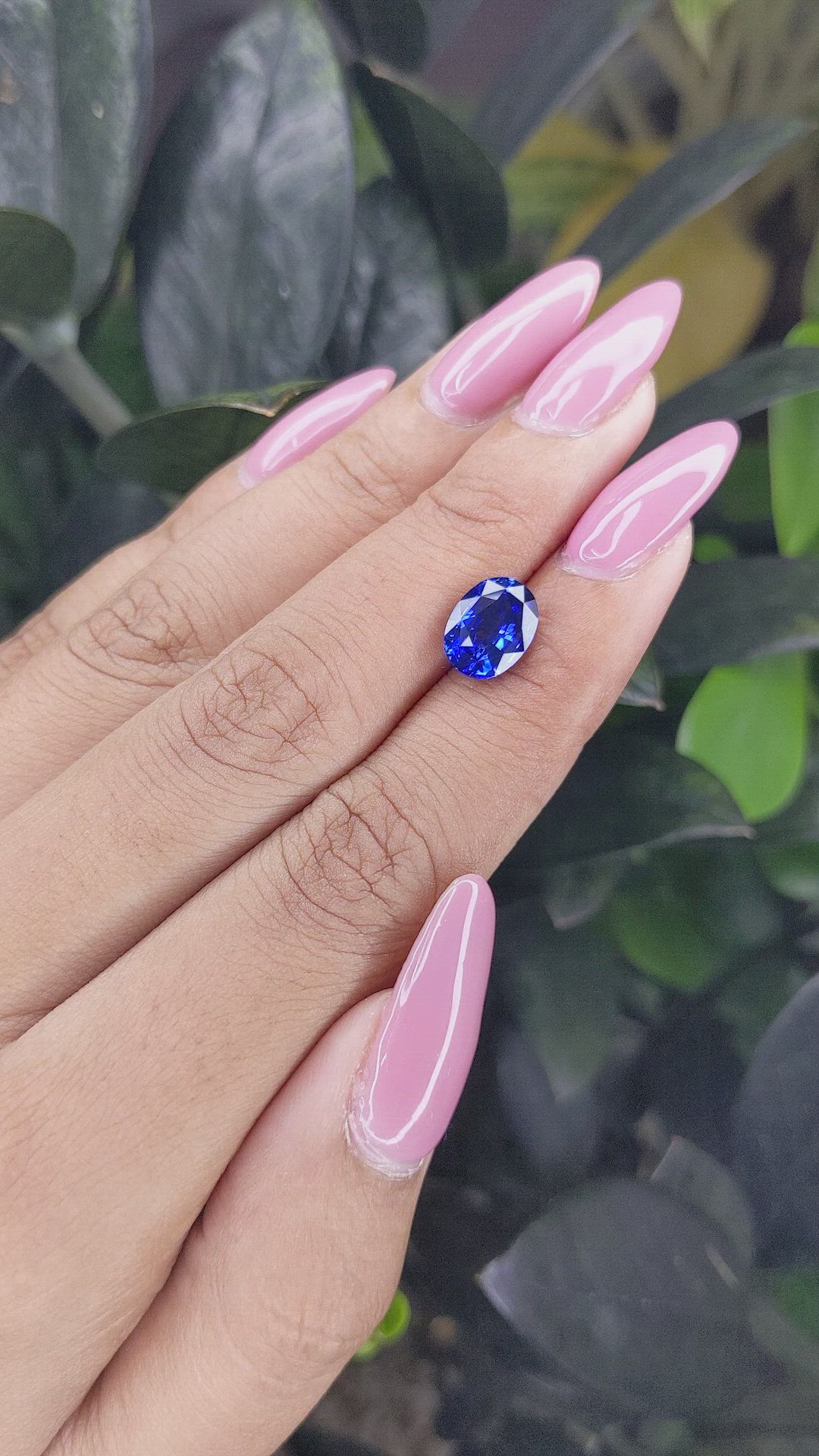 3.03 Ct. Blue Sapphire from Ceylon (Sri Lanka) Size Video