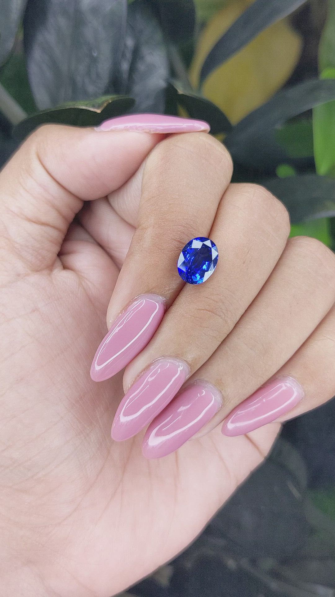3.03 Ct. Blue Sapphire from Ceylon (Sri Lanka) Size Video