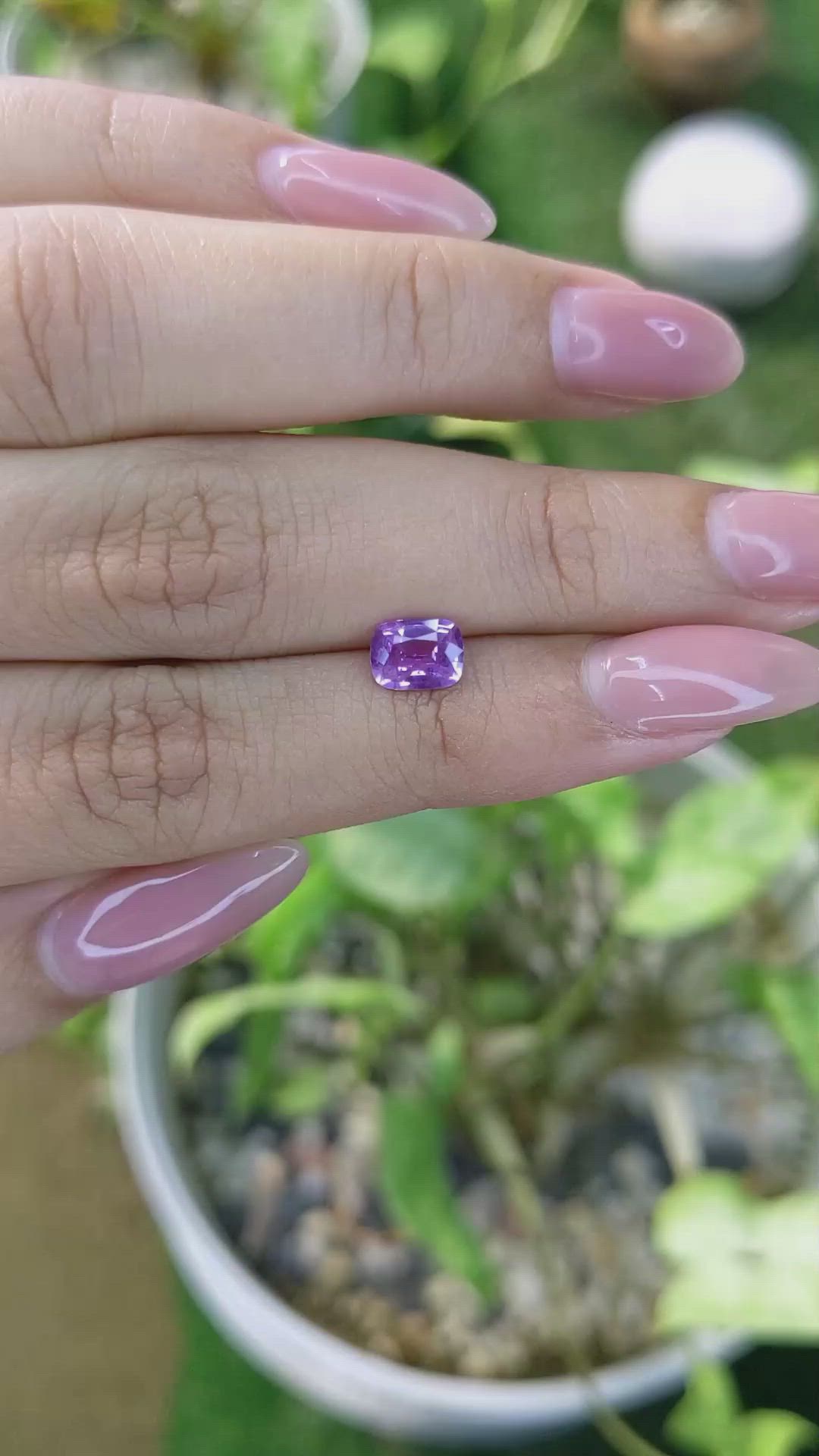 0.97 Ct. Pinkish Purple Sapphire from Ceylon (Sri Lanka) Size Video
