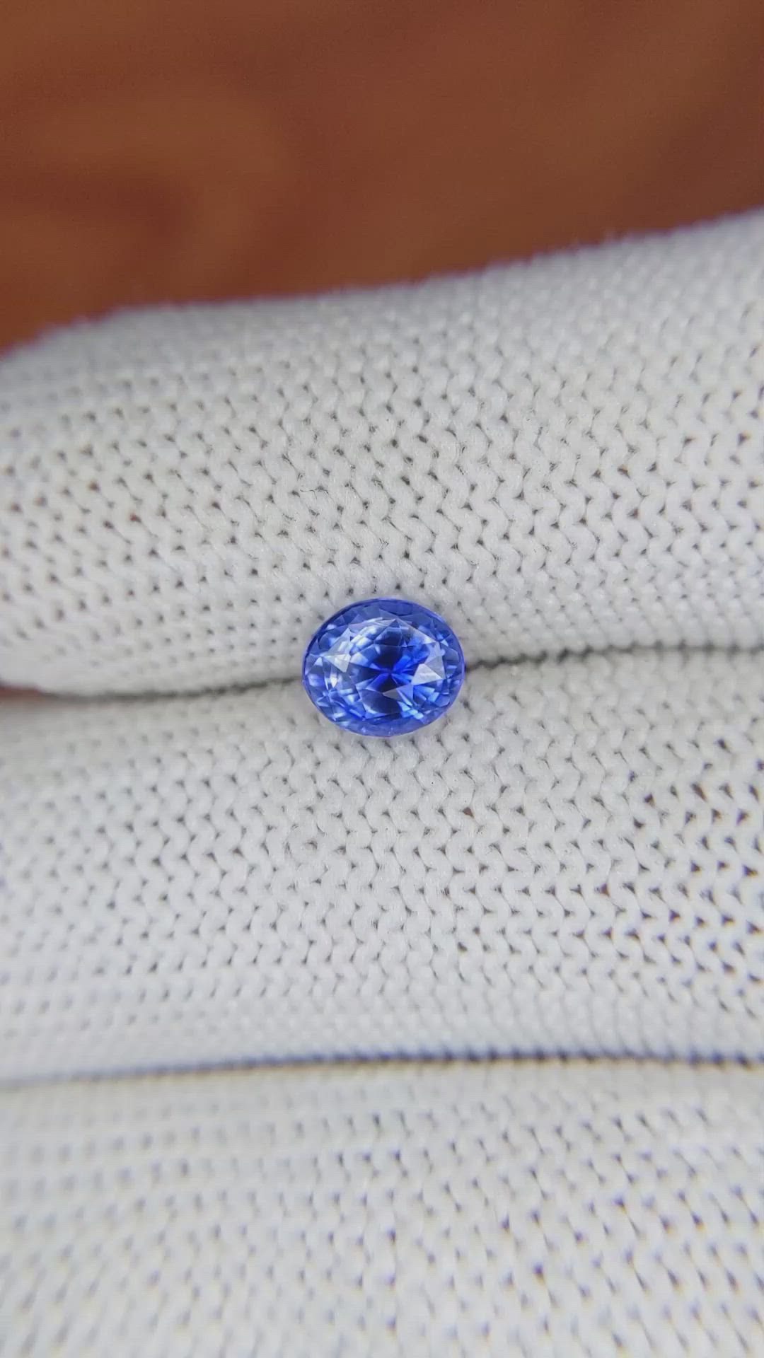 1.26 Ct. Blue Sapphire from Ceylon (Sri Lanka) Size Video