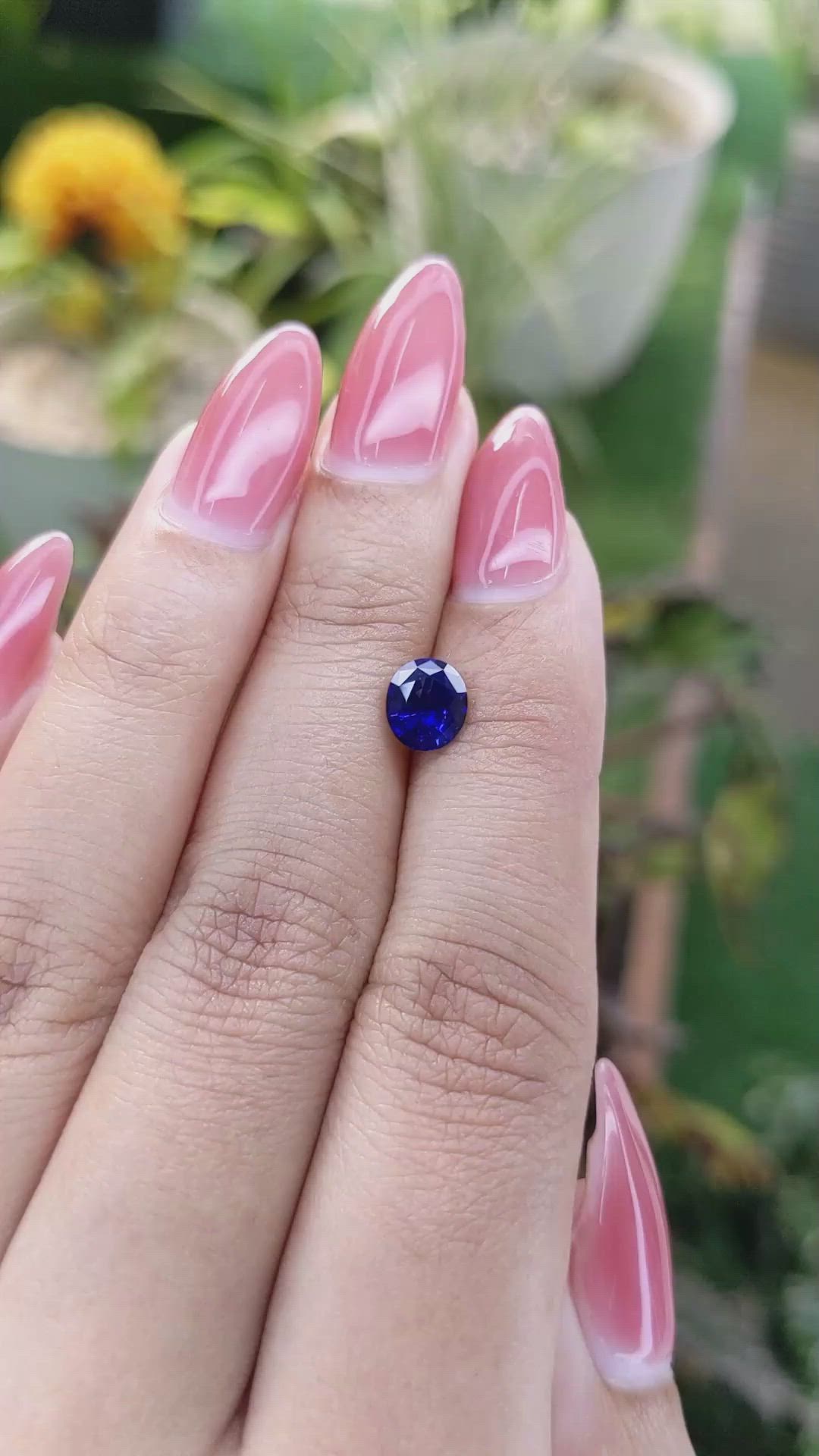 1.14 Ct. Blue Sapphire from Ceylon (Sri Lanka) Size Video