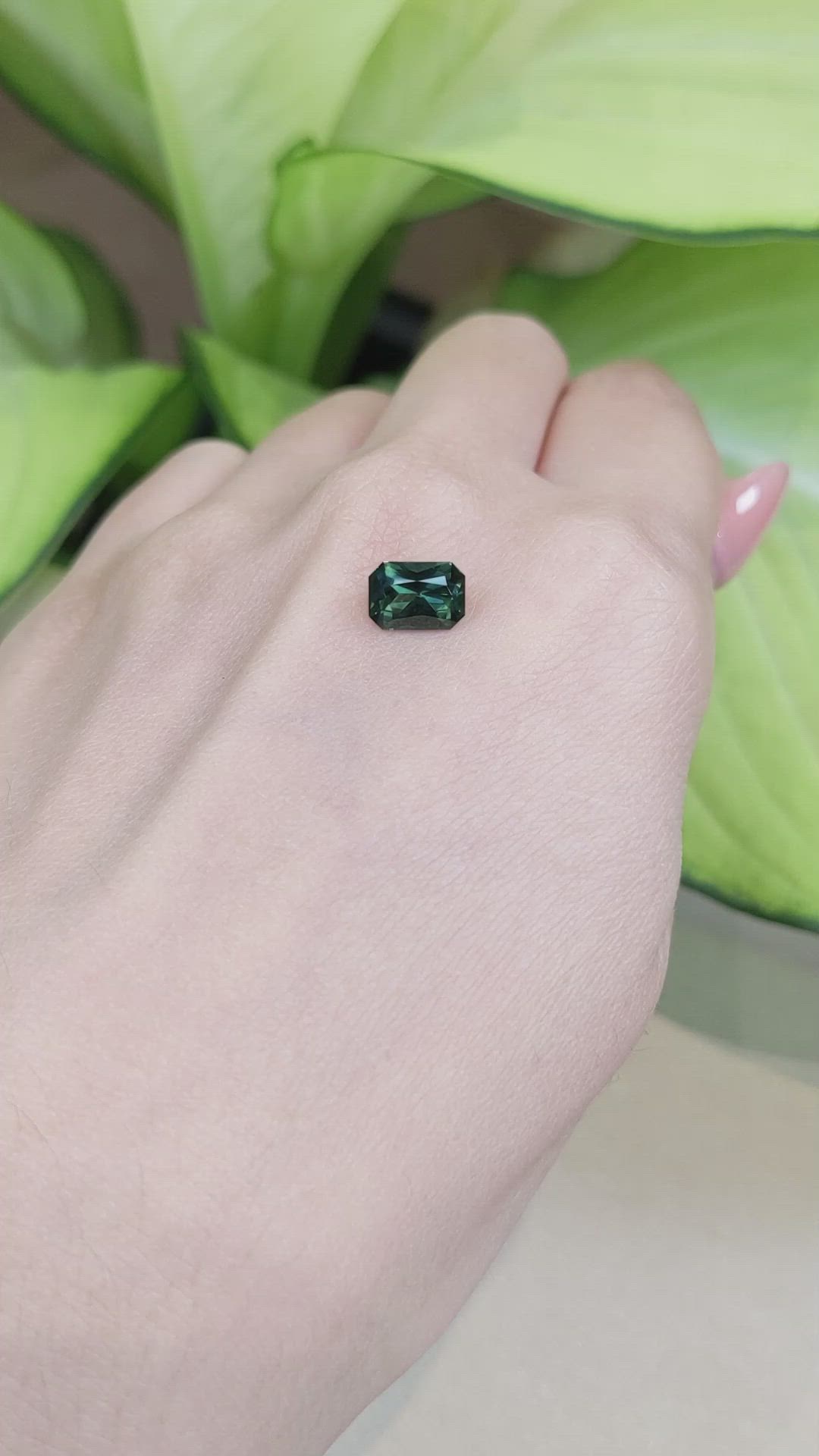 1.63 Ct. Green Sapphire from Ceylon (Sri Lanka) Size Video
