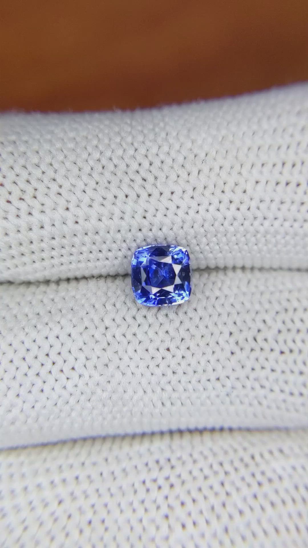 1.28 Ct. Blue Sapphire from Ceylon (Sri Lanka) Size Video