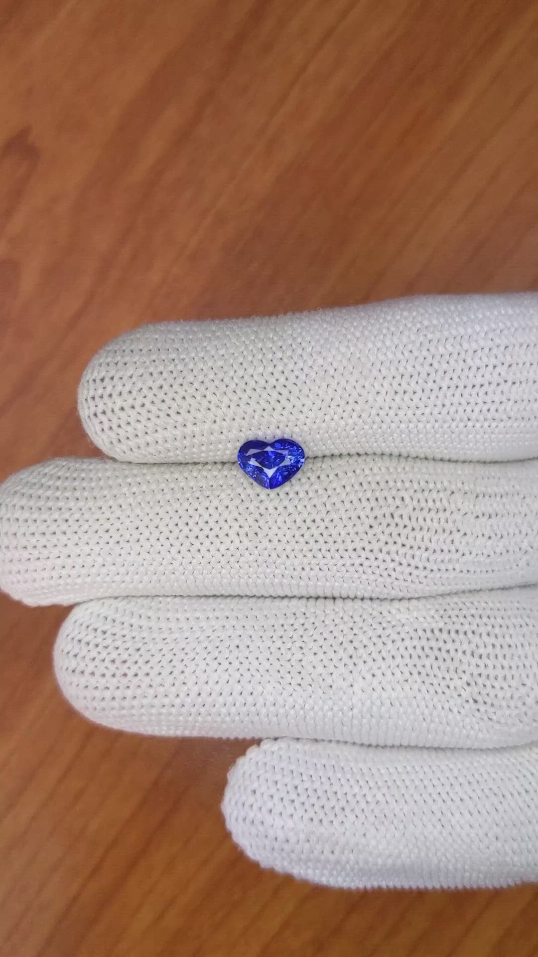 1.32 Ct. Blue Sapphire from Ceylon (Sri Lanka) Size Video