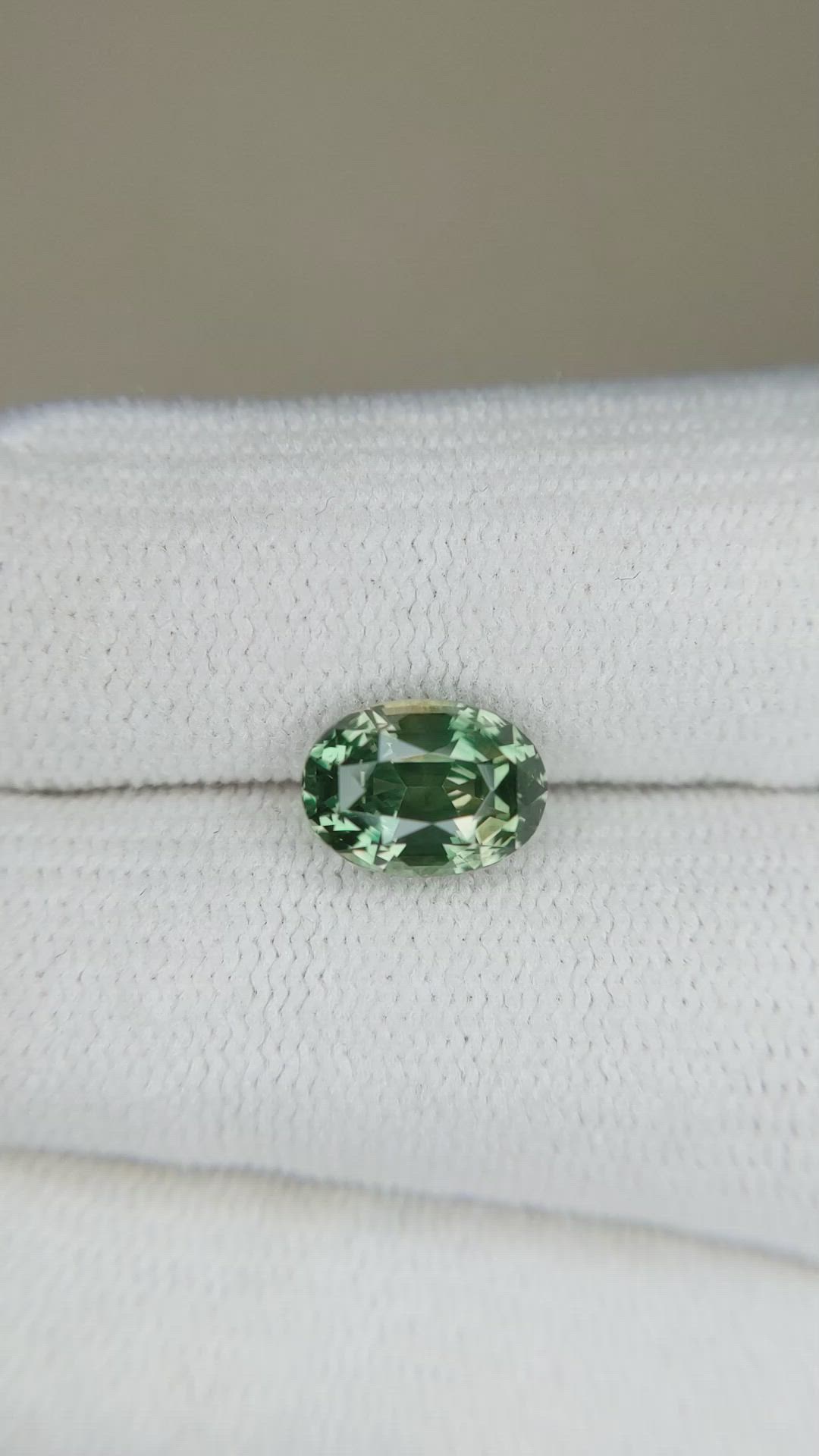 2.58 Ct. Yellowish Green Sapphire from Ceylon (Sri Lanka) Size Video