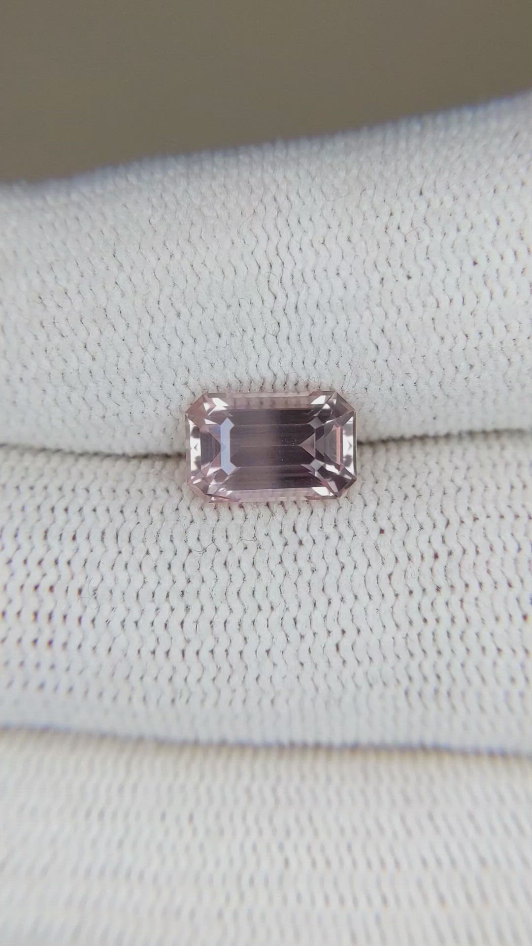 2.53 Ct. Pink Sapphire from Ceylon (Sri Lanka) Size Video
