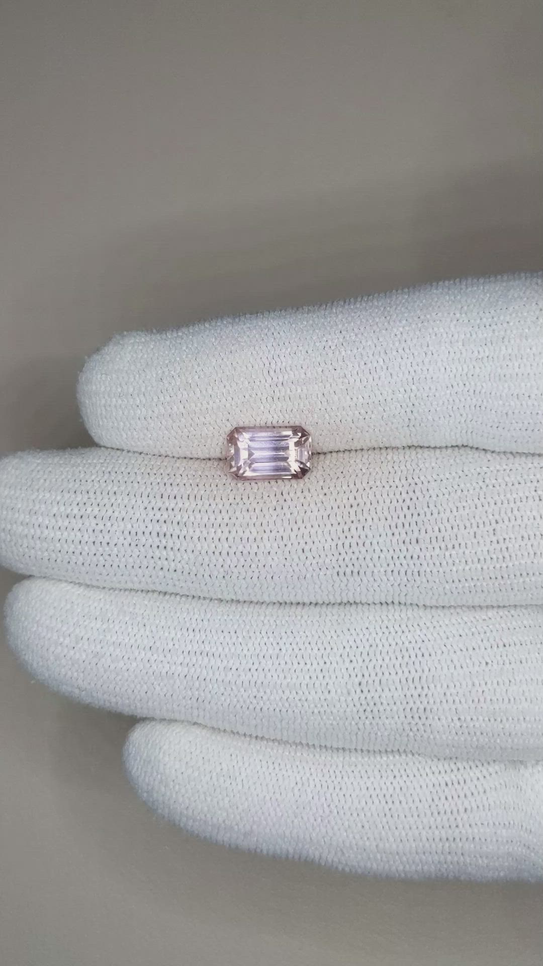 2.53 Ct. Pink Sapphire from Ceylon (Sri Lanka) Size Video