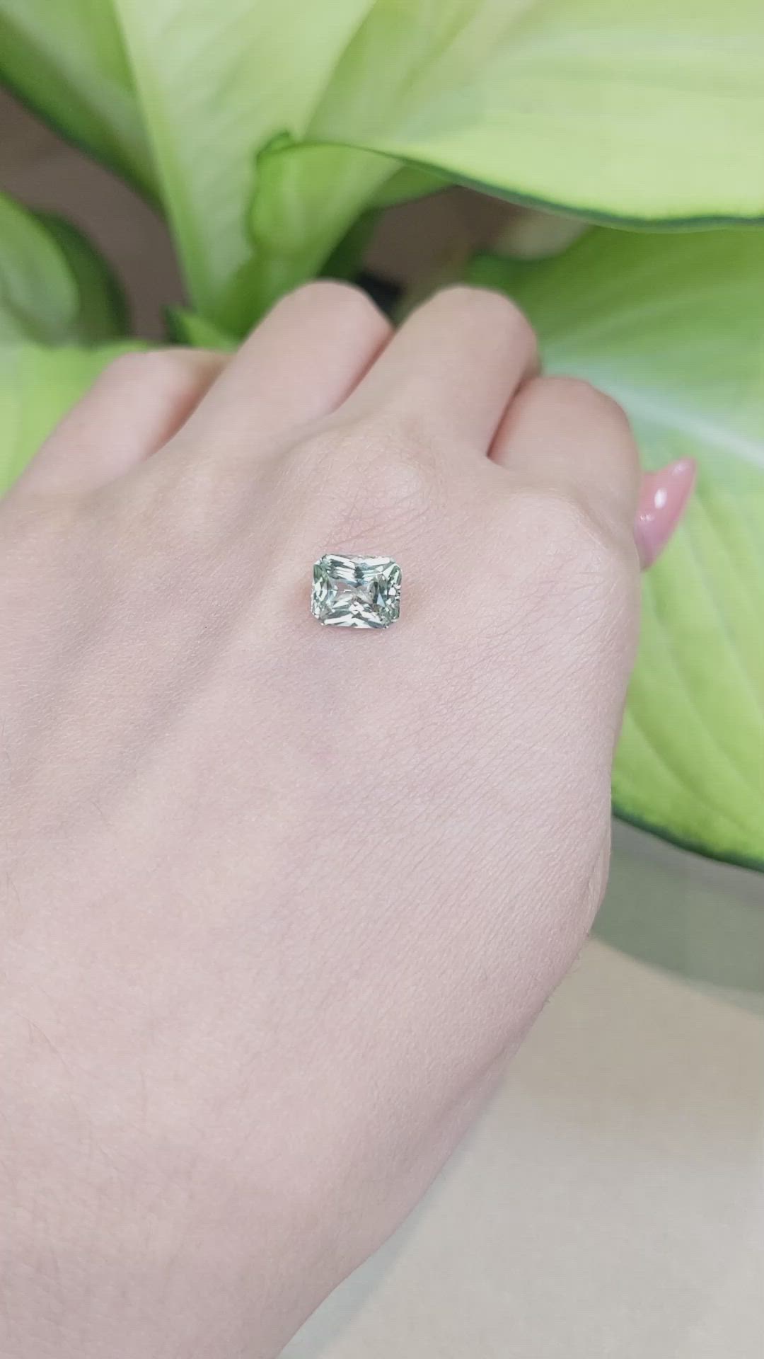 2.58 Ct. Green Sapphire from Ceylon (Sri Lanka) Size Video