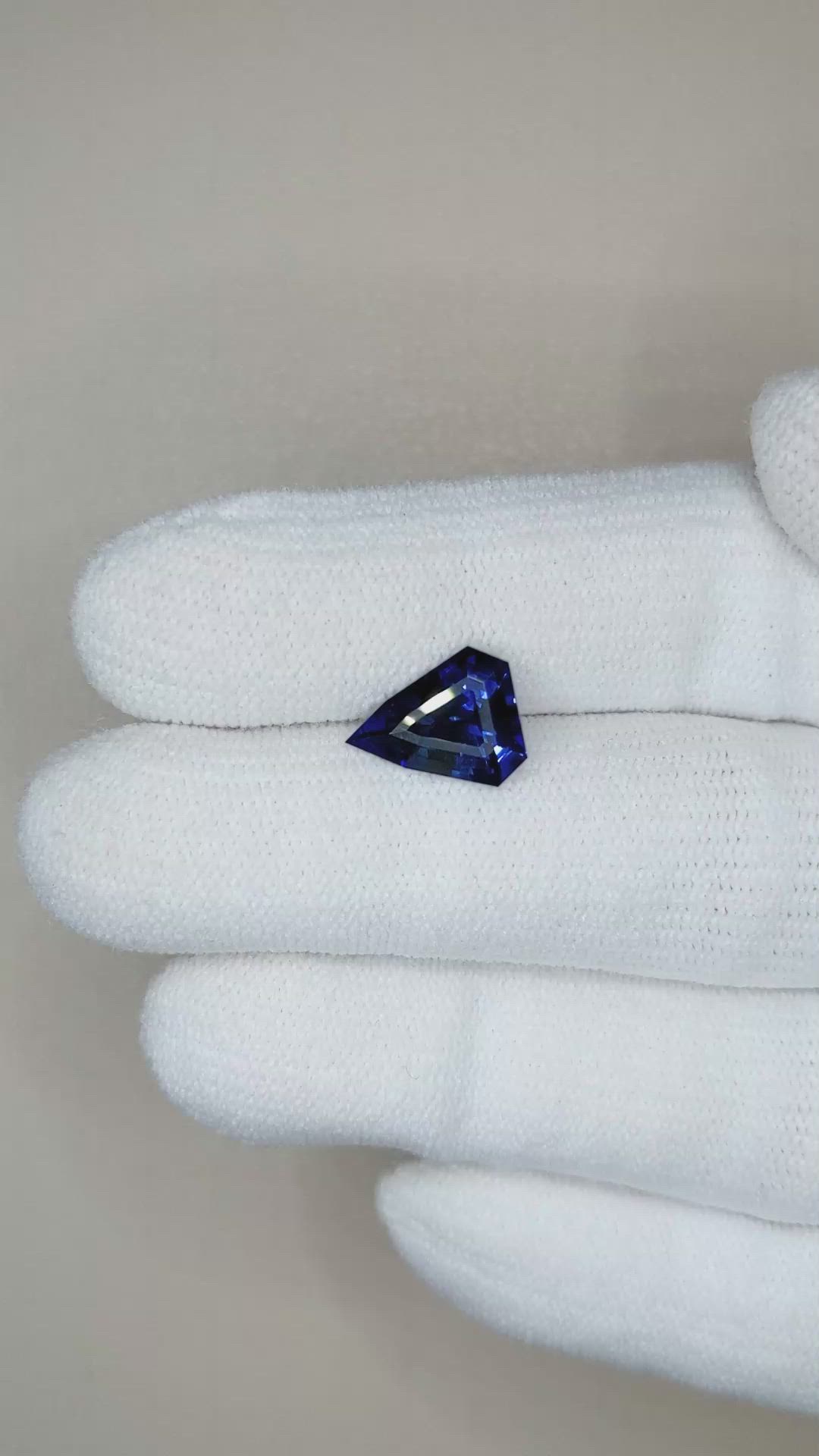 2.64 Ct. Blue Sapphire from Ceylon (Sri Lanka) Size Video