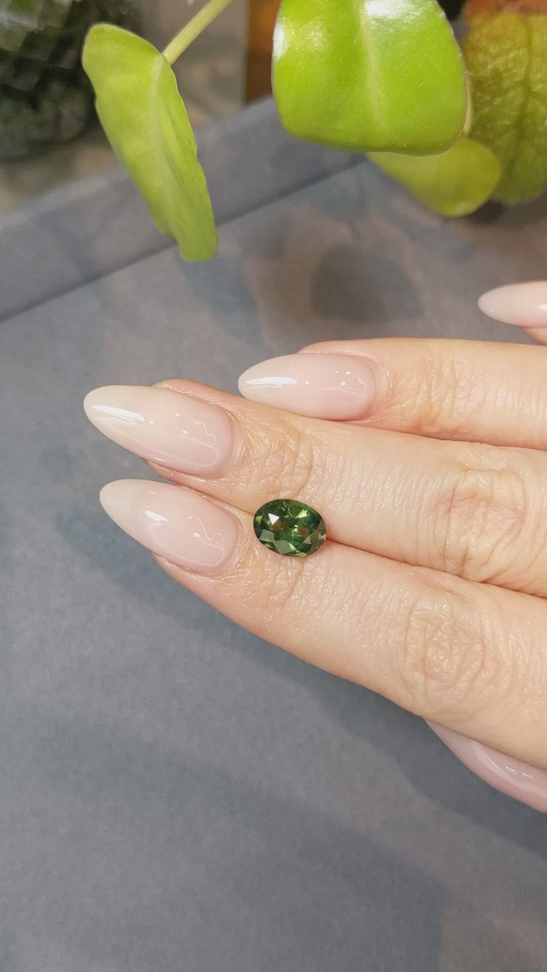 2.64 Ct. Yellowish Green Sapphire from Ceylon (Sri Lanka) Size Video