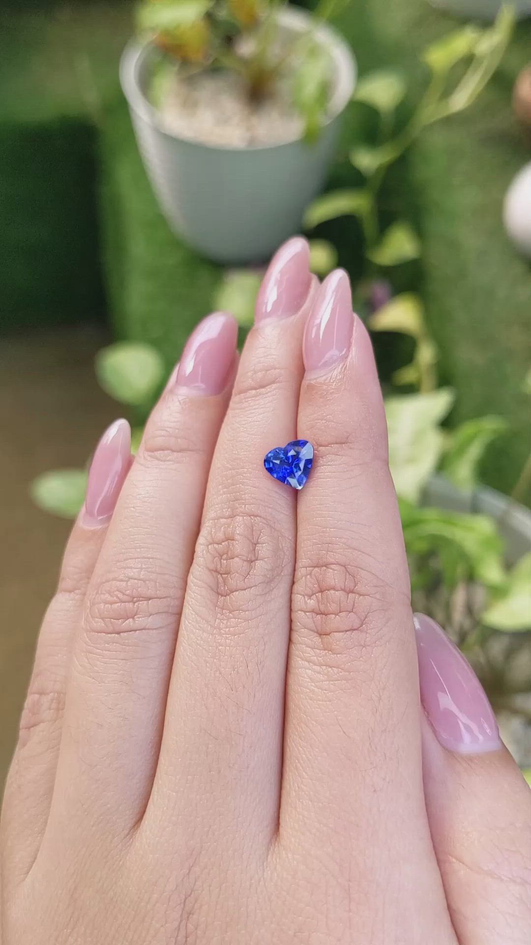 1.72 Ct. Blue Sapphire from Ceylon (Sri Lanka) Size Video