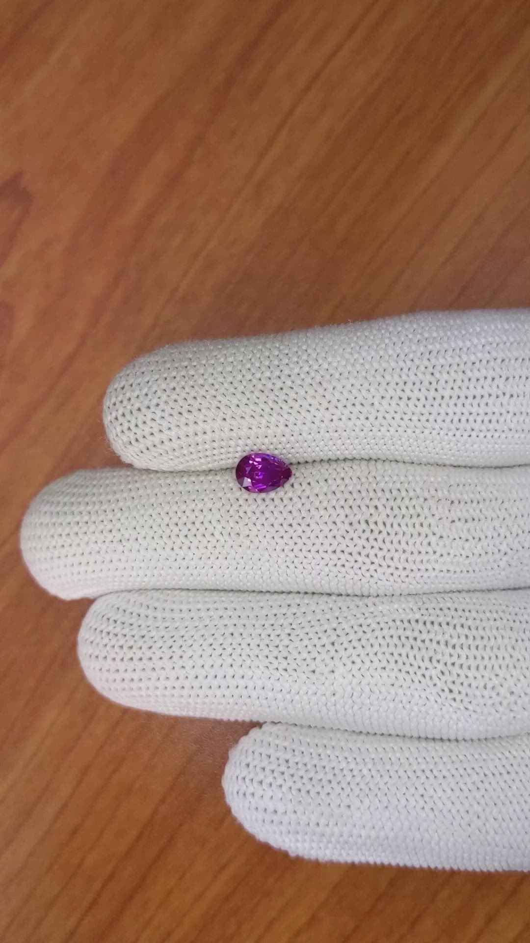 1.06 Ct. Pinkish Purple Sapphire from Ceylon (Sri Lanka) Size Video