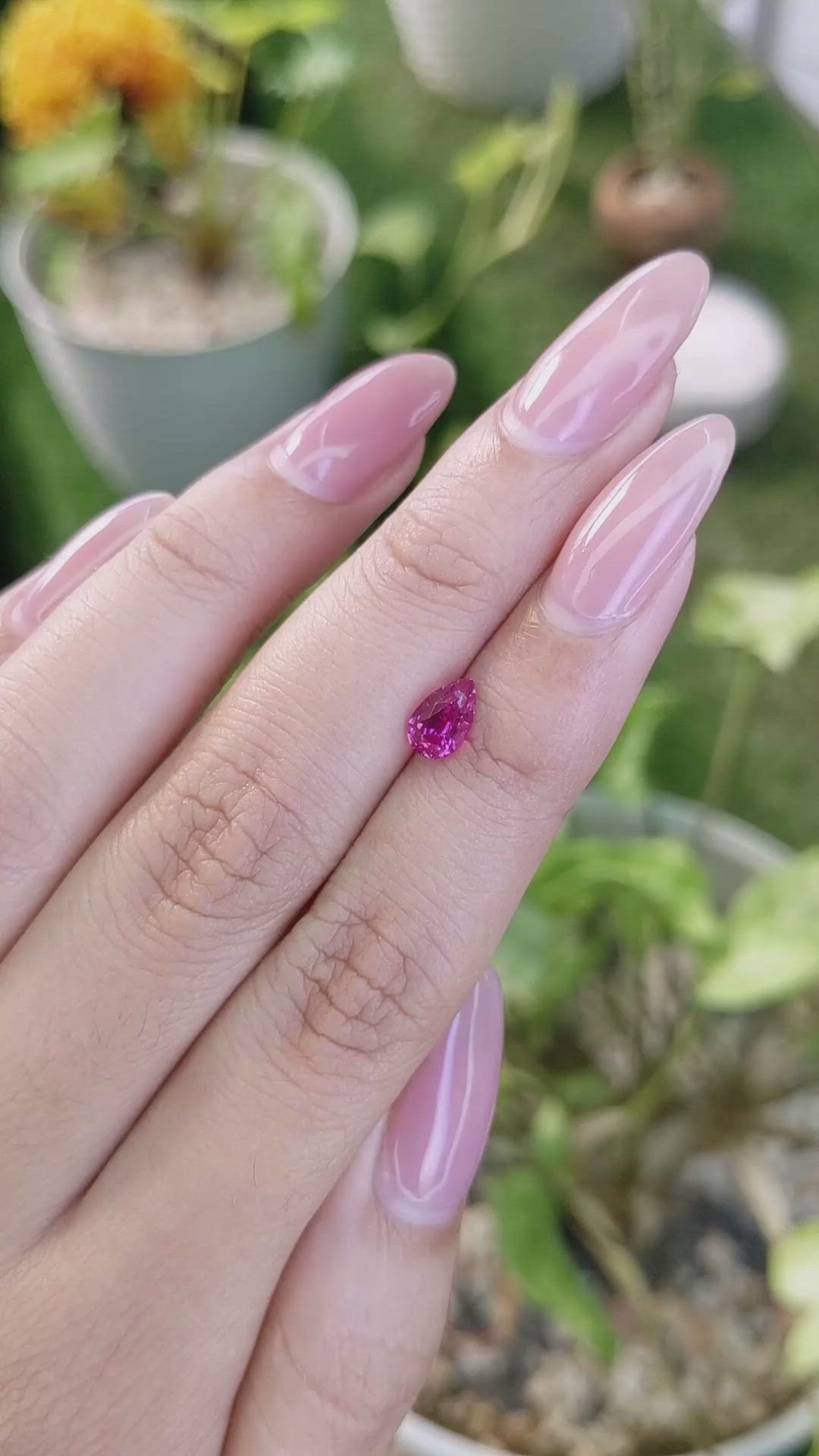 1.00 Ct. Pink Sapphire from Ceylon (Sri Lanka) Size Video