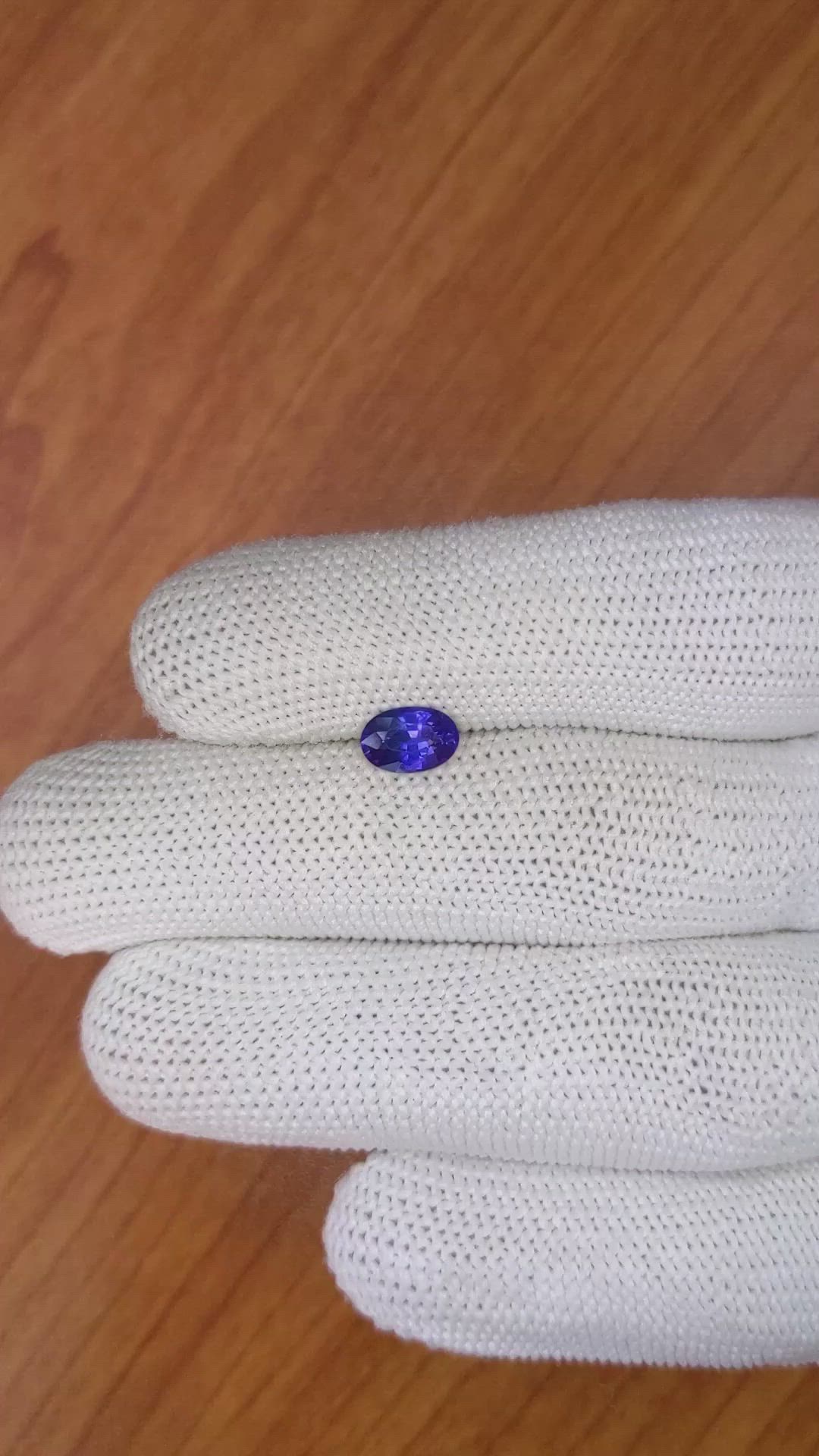 1.09 Ct. Bluish Purple Sapphire from Ceylon (Sri Lanka) Size Video