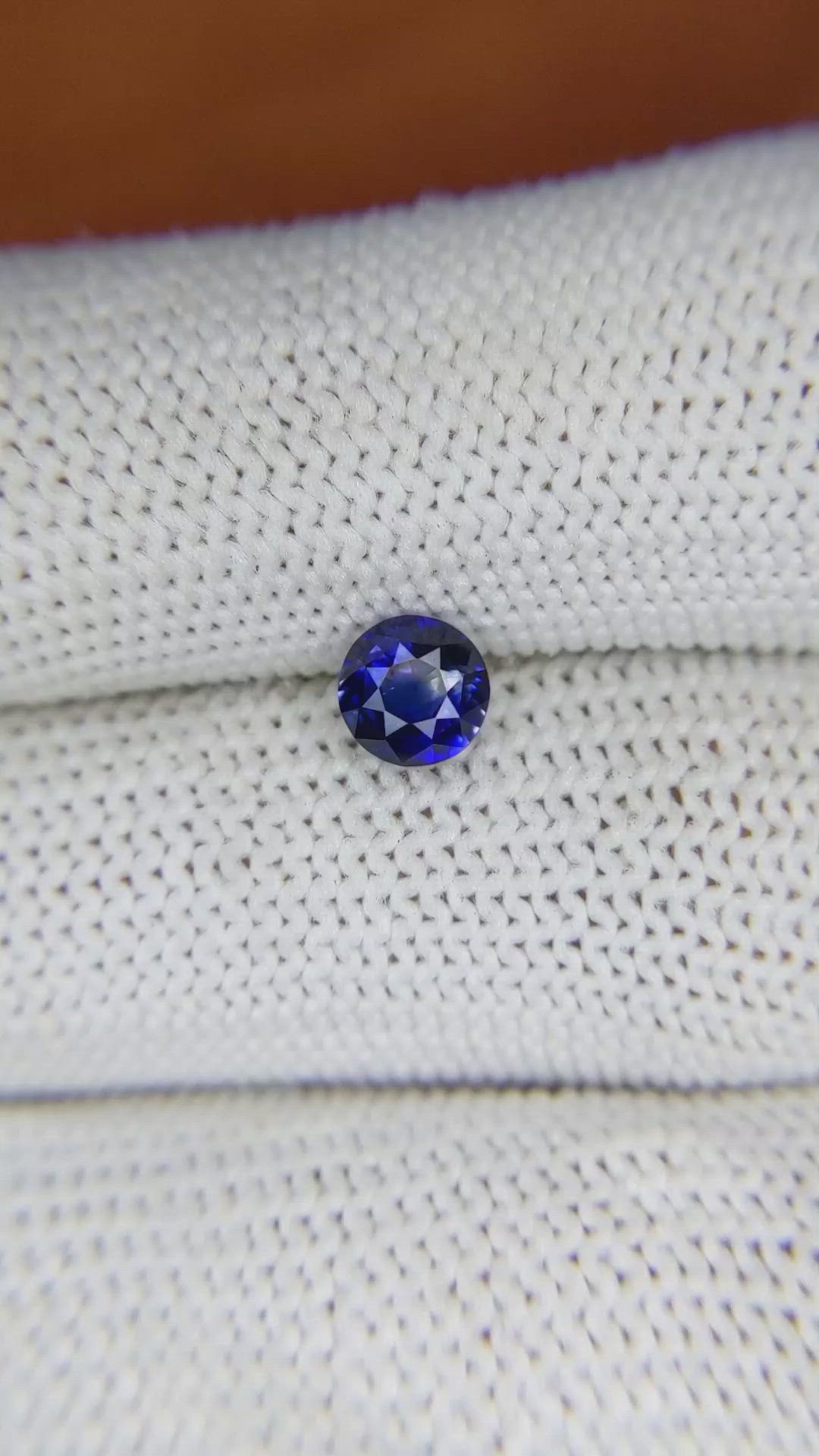 0.99 Ct. Blue Sapphire from Ceylon (Sri Lanka) Size Video