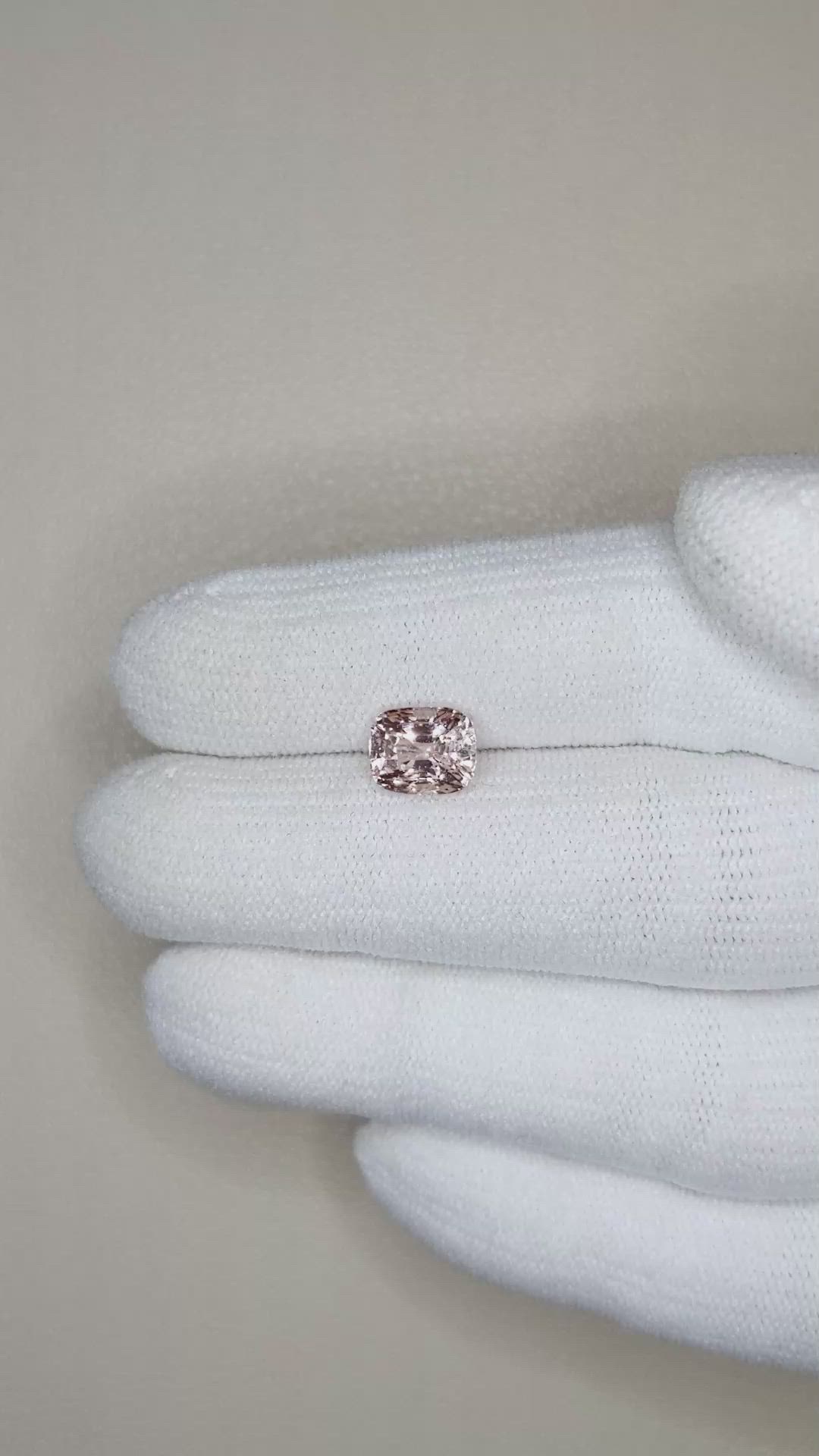 2.12 Ct. Padparadscha Sapphire from Ceylon (Sri Lanka) Size Video