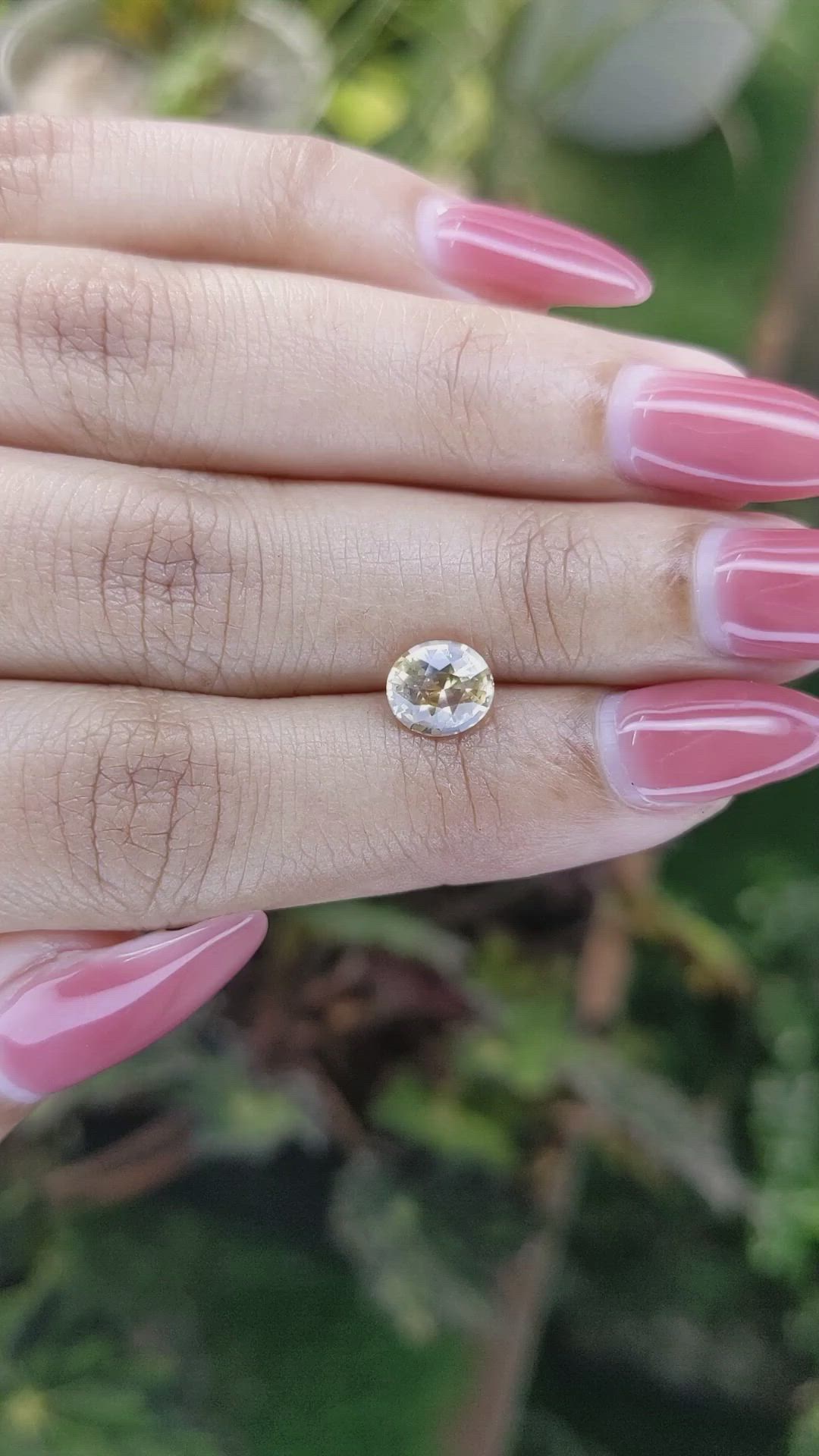 1.49 Ct. Yellowish Brown Sapphire from Ceylon (Sri Lanka) Size Video