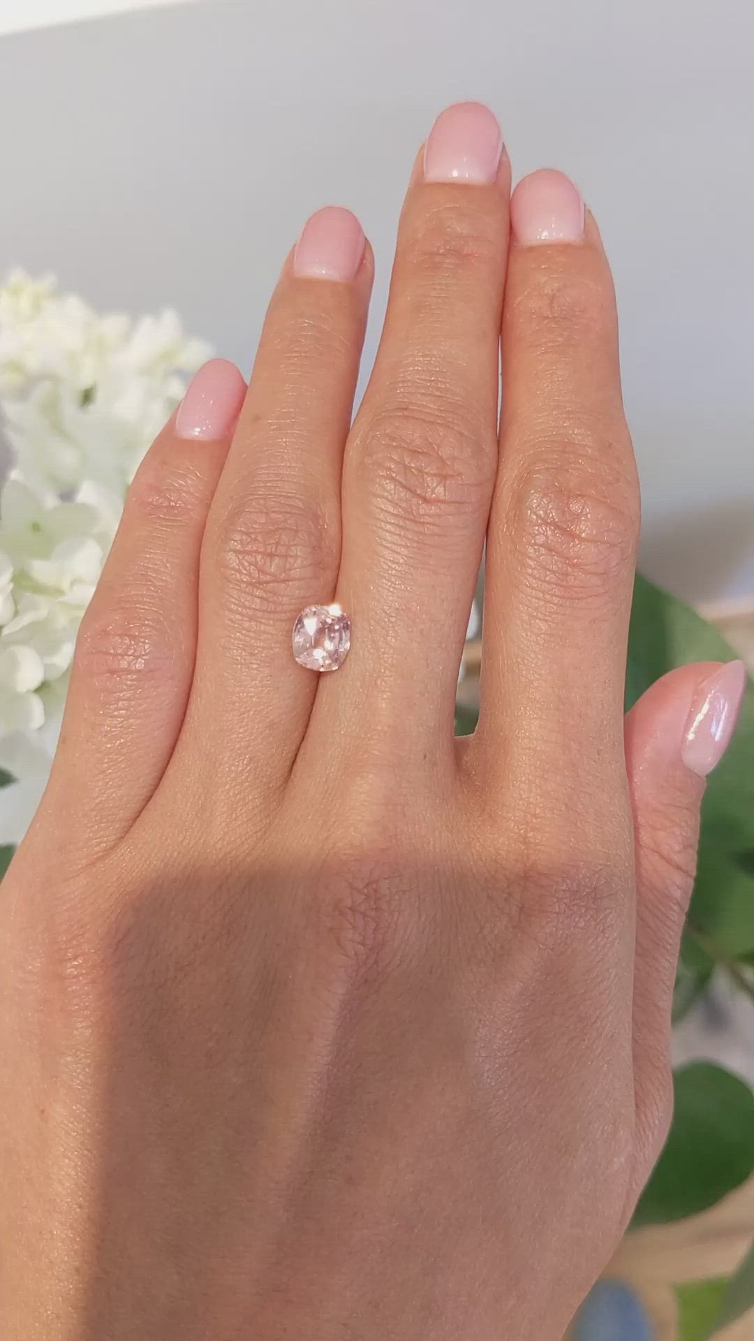 1.63 Ct. Padparadscha Sapphire from Ceylon (Sri Lanka) Size Video