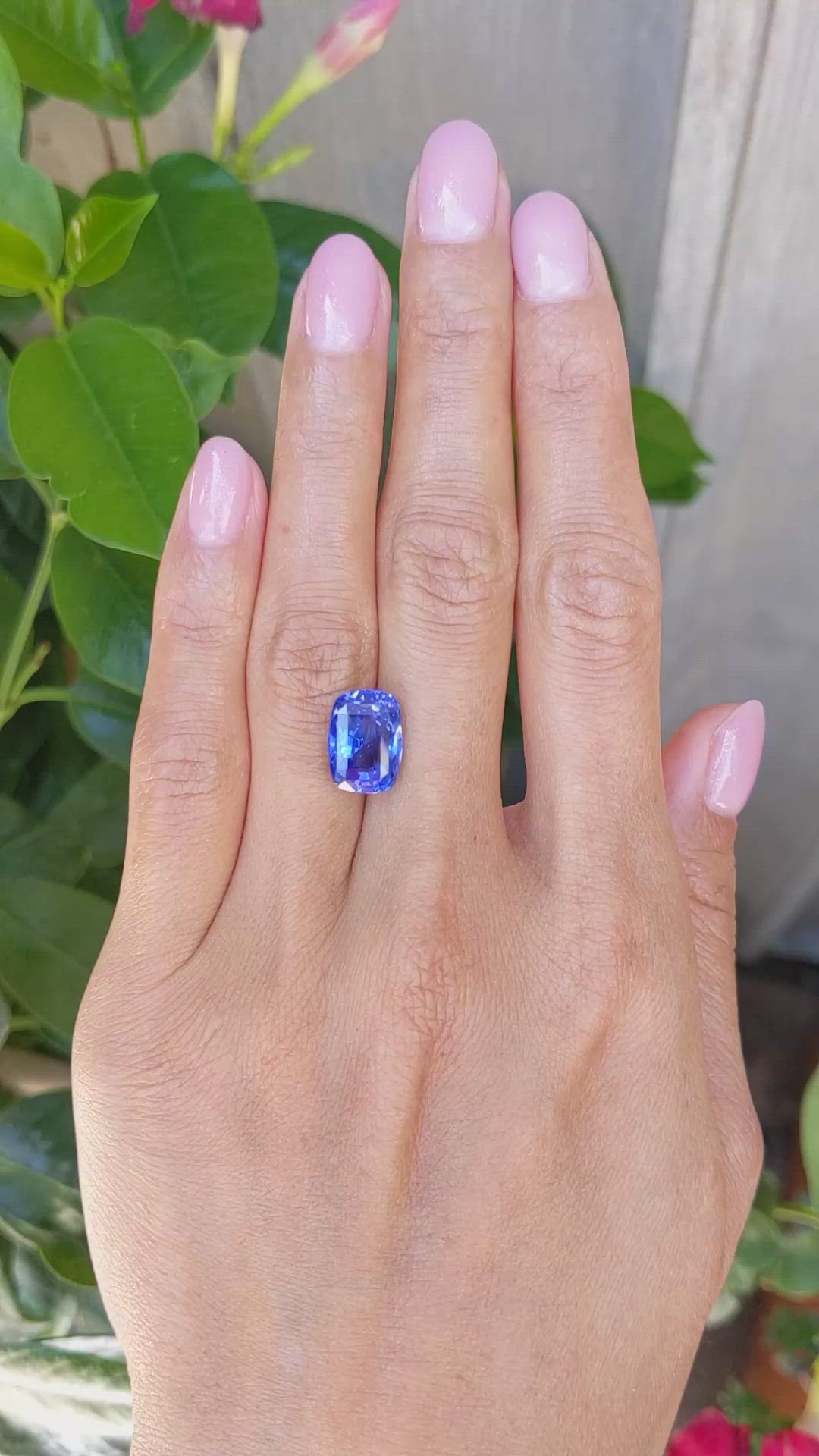 6.36 Ct. Blue Sapphire from Ceylon (Sri Lanka) Size Video