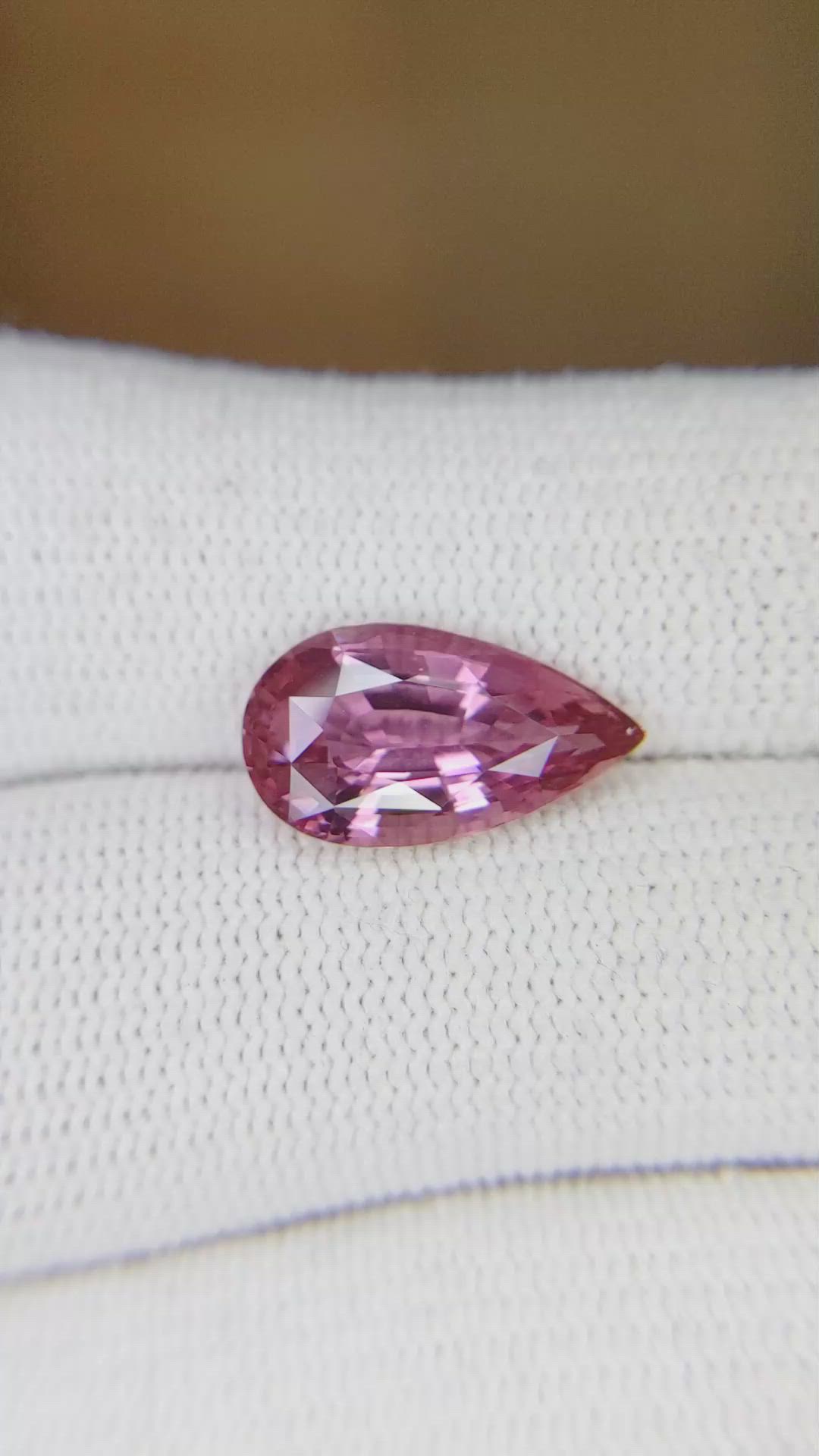 5.08 Ct. Purplish Pink Sapphire from Ceylon (Sri Lanka) Size Video