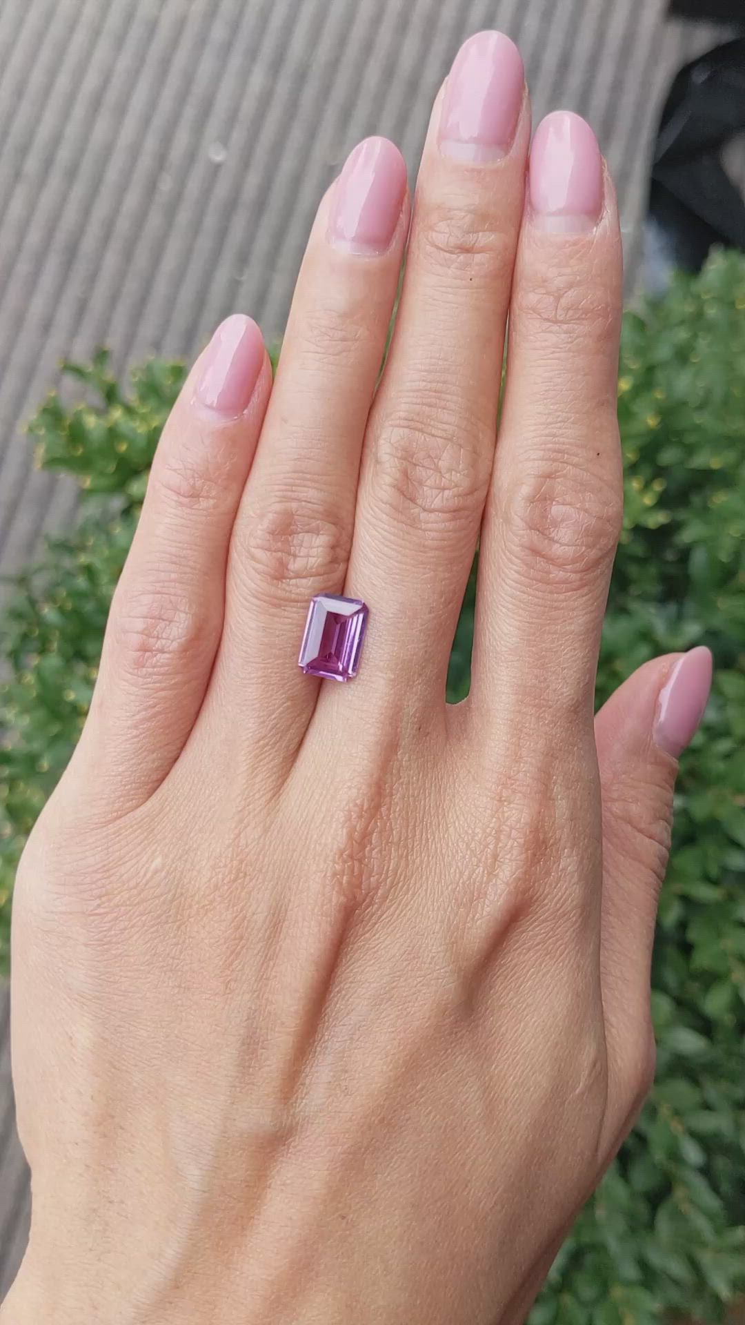 2.83 Ct. Purple Sapphire from Ceylon (Sri Lanka) Size Video