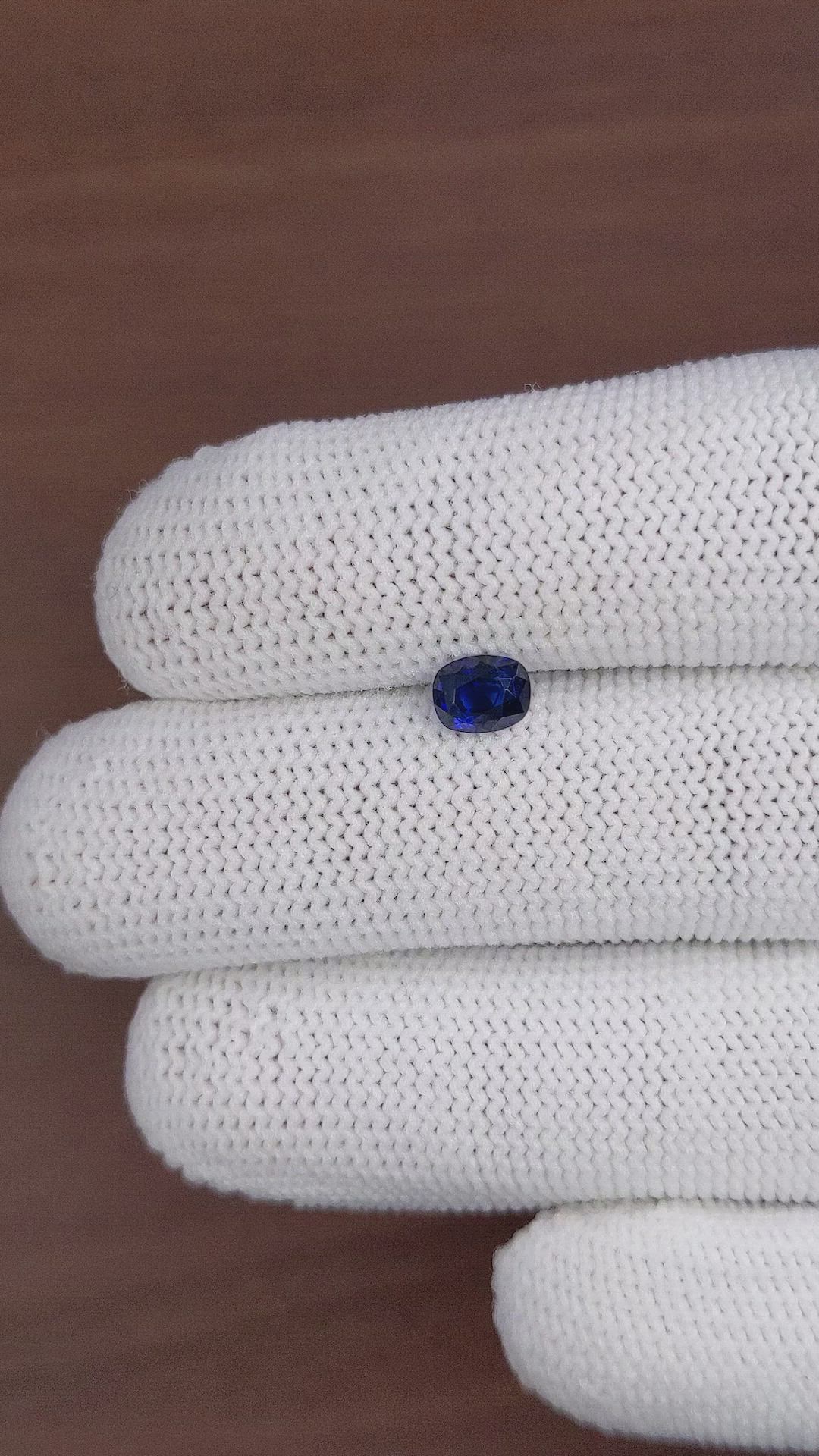 1.04 Ct. Blue Sapphire from Madagascar Size Video