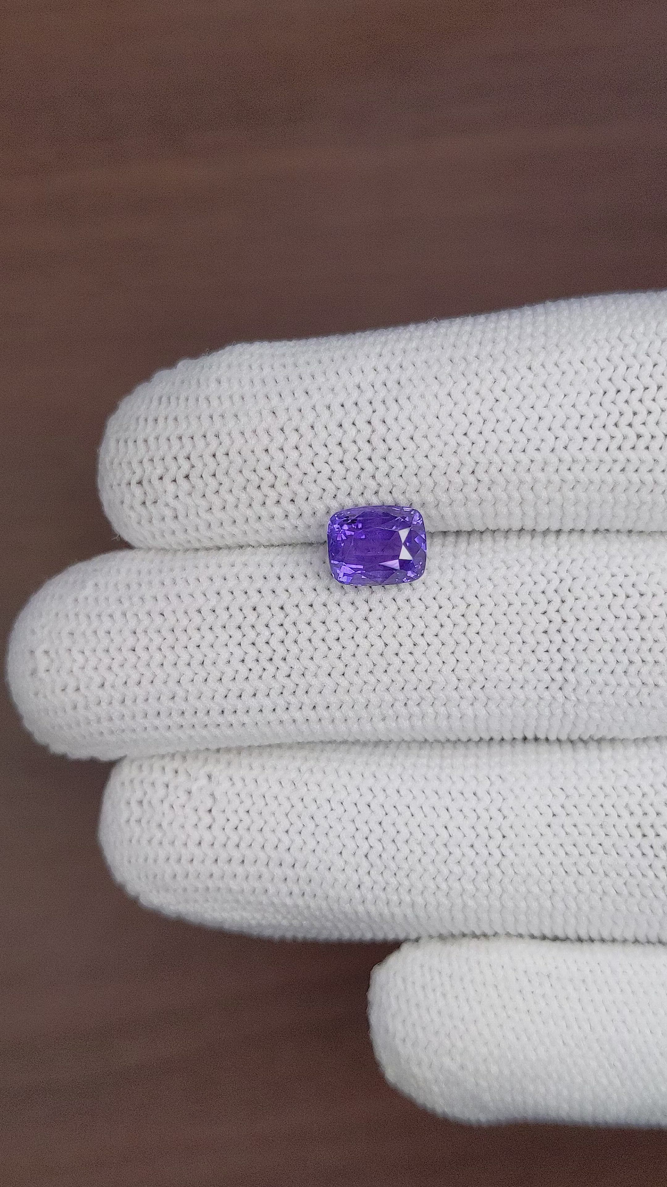 3.07 Ct. Bluish Purple Sapphire from Ceylon (Sri Lanka) Size Video