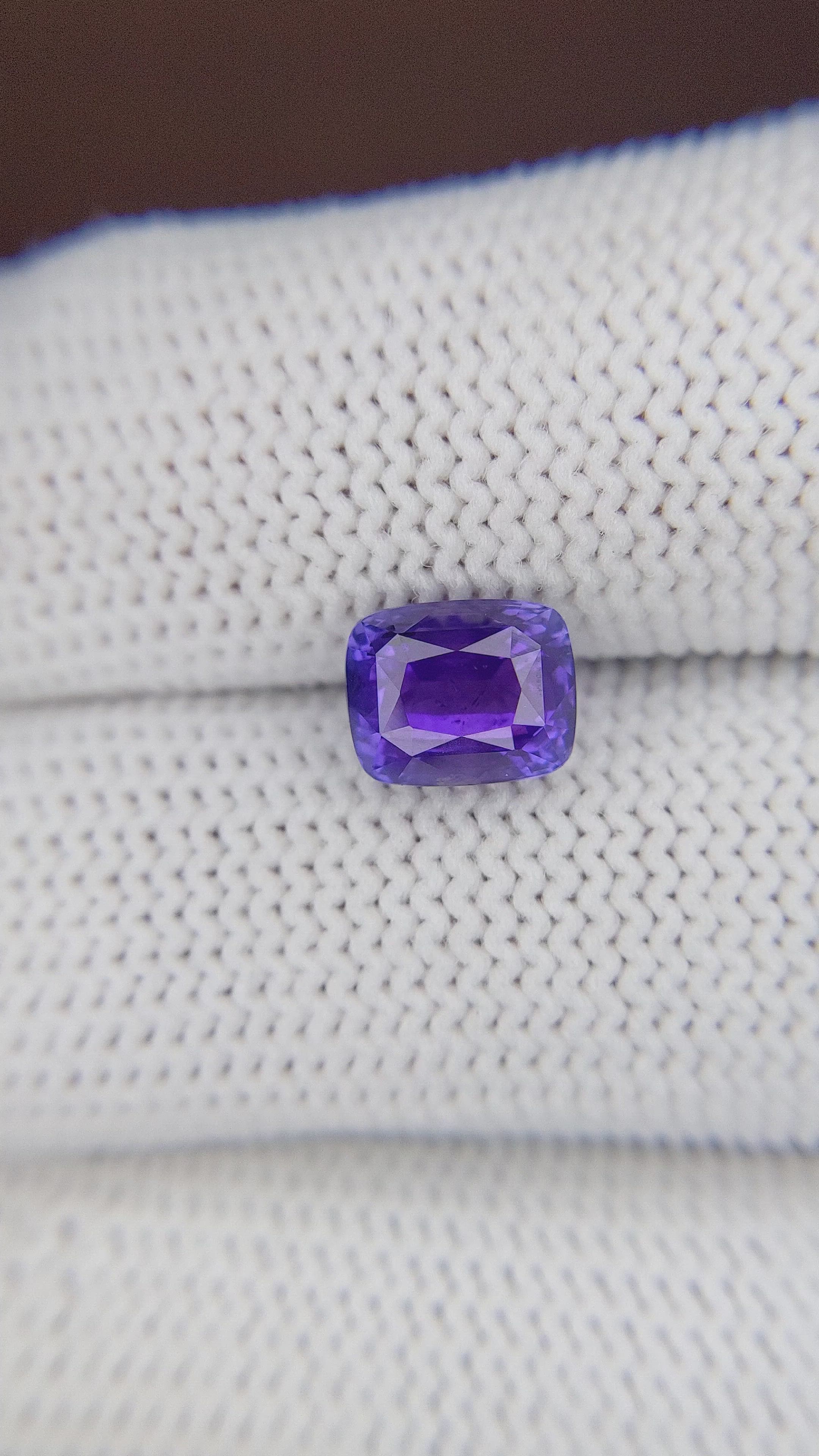 3.07 Ct. Bluish Purple Sapphire from Ceylon (Sri Lanka) Size Video