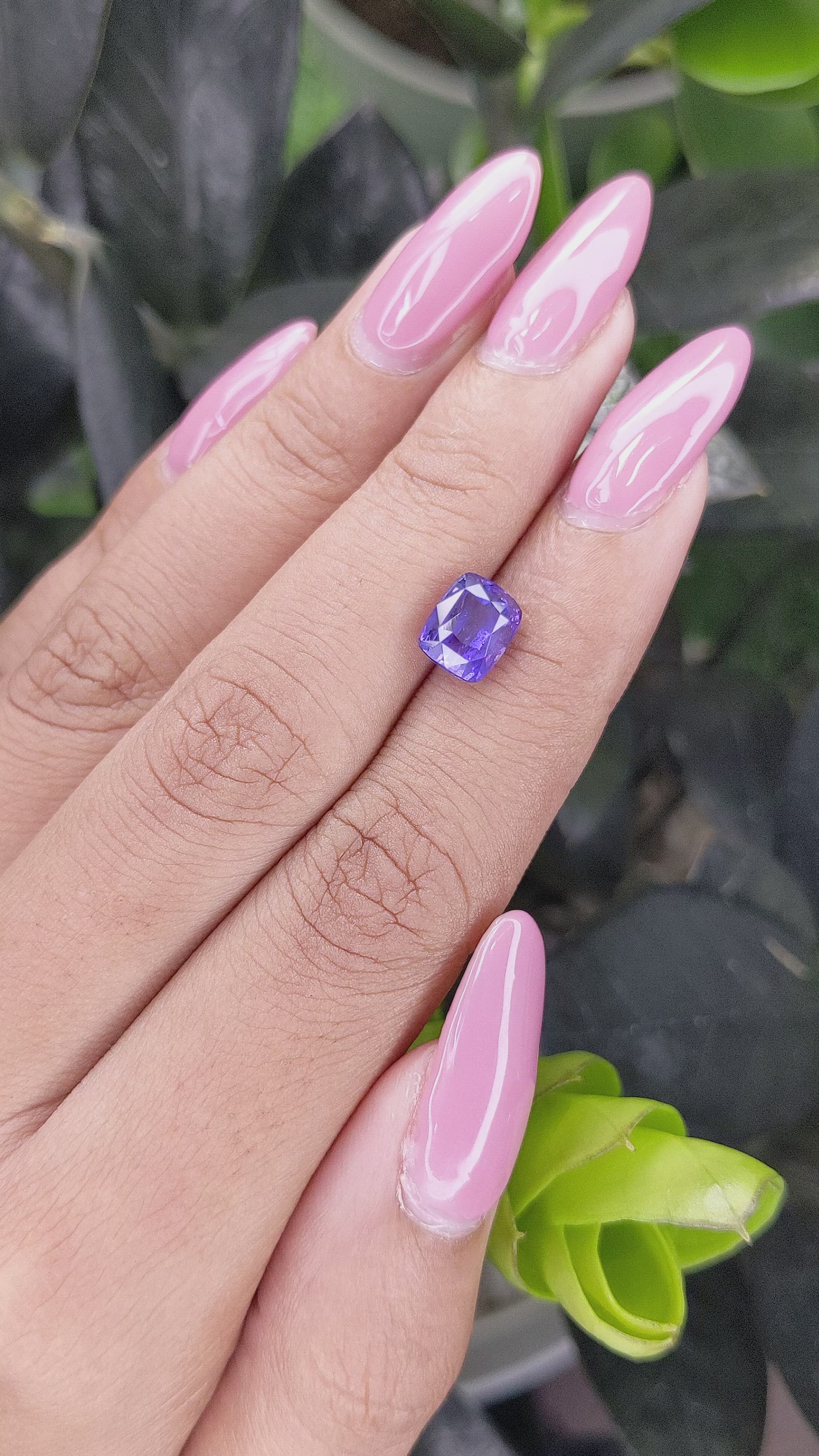 3.07 Ct. Bluish Purple Sapphire from Ceylon (Sri Lanka) Size Video