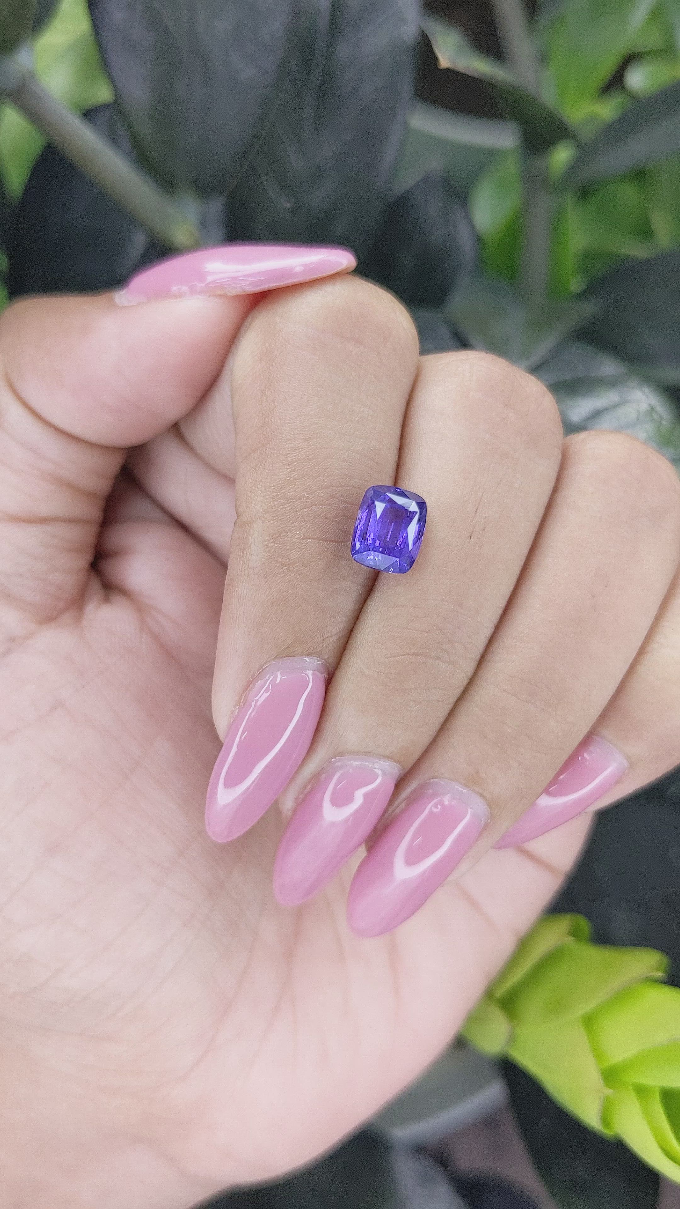 3.07 Ct. Bluish Purple Sapphire from Ceylon (Sri Lanka) Size Video