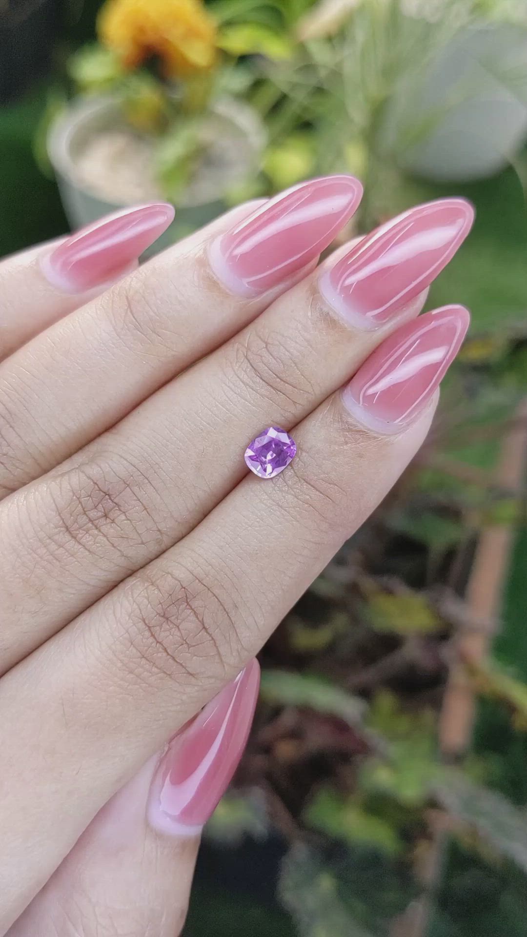 0.72 Ct. Pinkish Purple Sapphire from Ceylon (Sri Lanka) Size Video