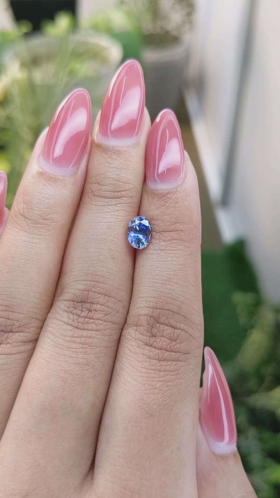 1.17 Ct. Bi Color Sapphire from Ceylon (Sri Lanka) Size Video