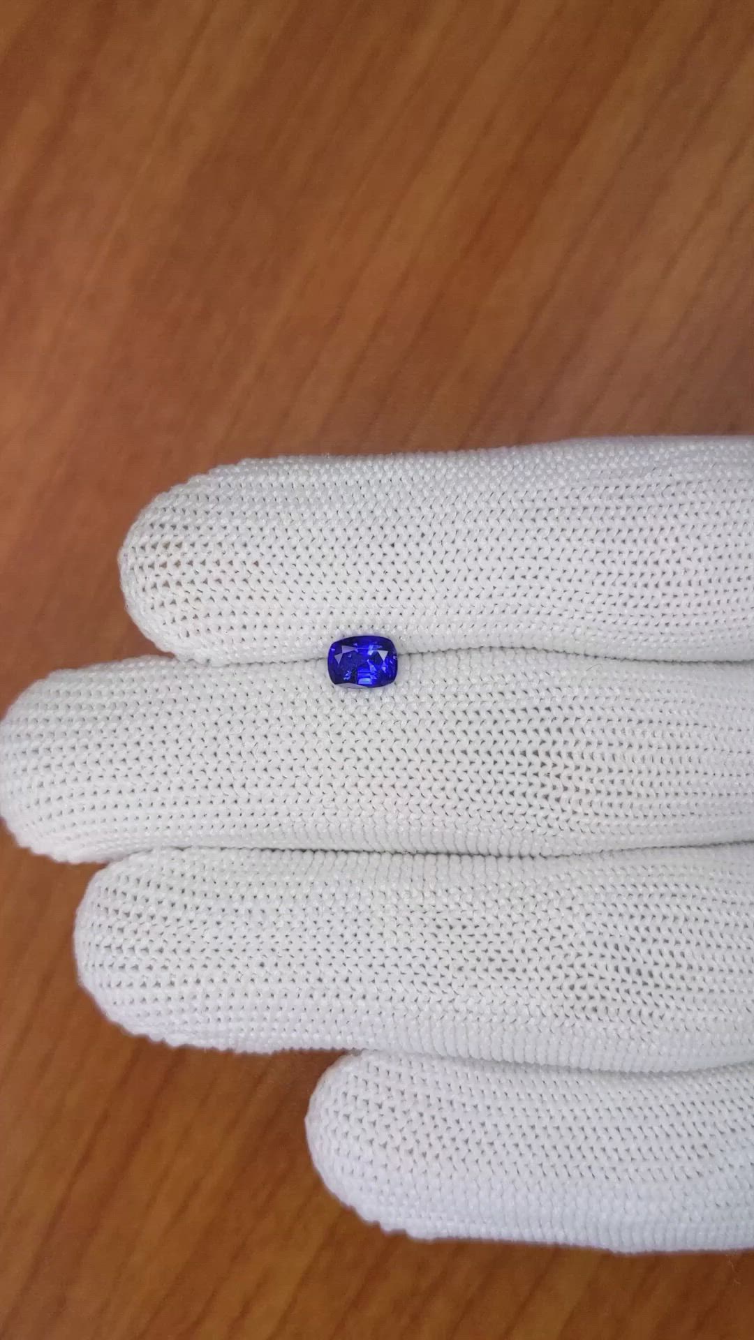 0.69 Ct. Blue Sapphire from Ceylon (Sri Lanka) Size Video