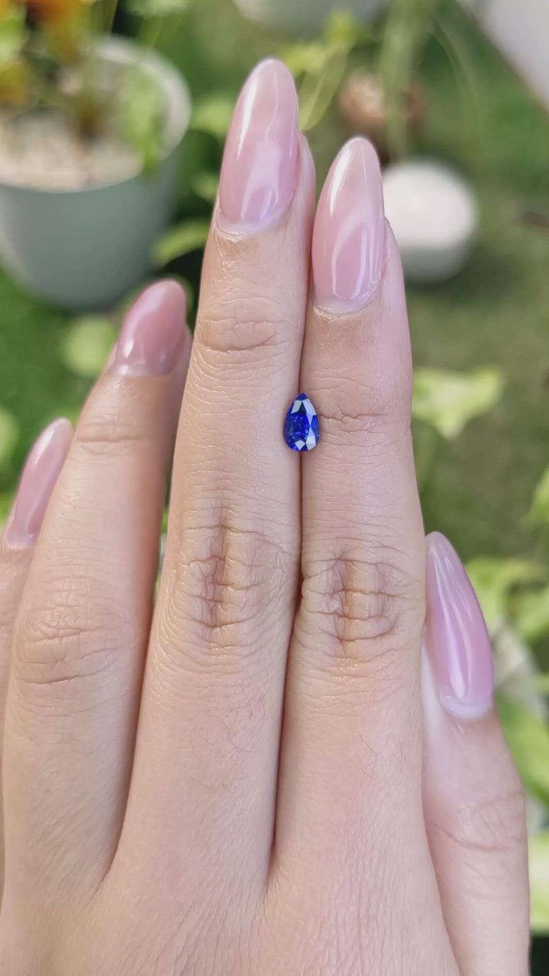 0.70 Ct. Blue Sapphire from Ceylon (Sri Lanka) Size Video