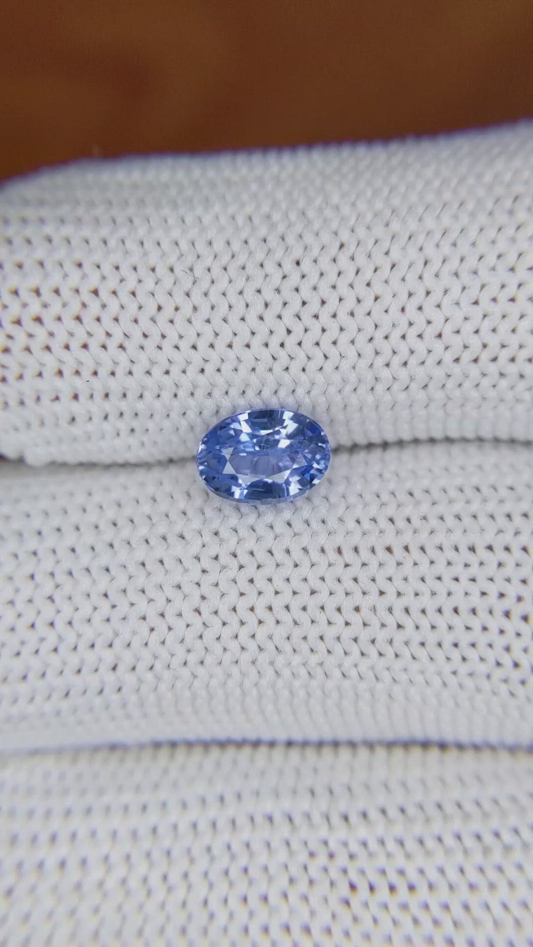 1.27 Ct. Blue Sapphire from Ceylon (Sri Lanka) Size Video