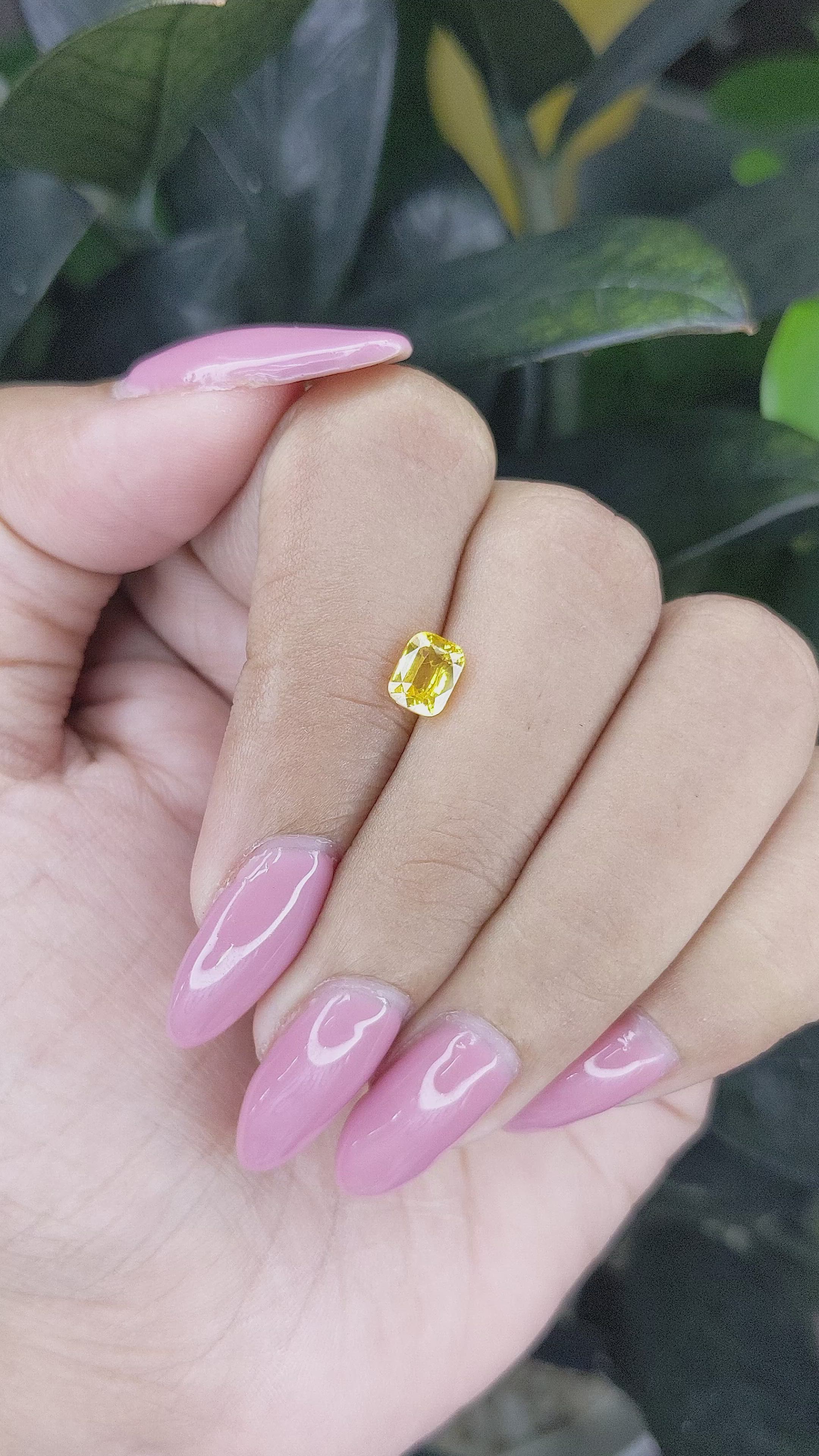 1.01 Ct. Orangish Yellow Sapphire from Ceylon (Sri Lanka) Size Video