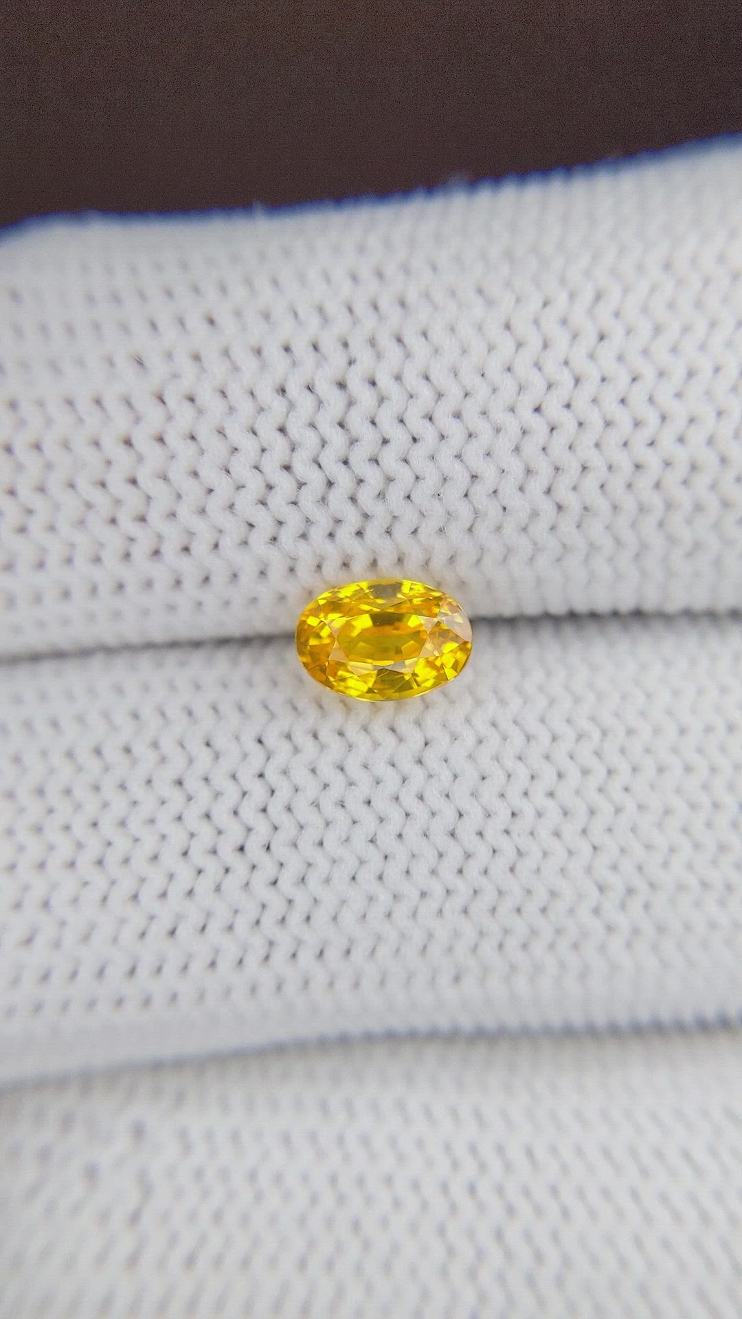 1.30 Ct. Orangish Yellow Sapphire from Ceylon (Sri Lanka) Size Video